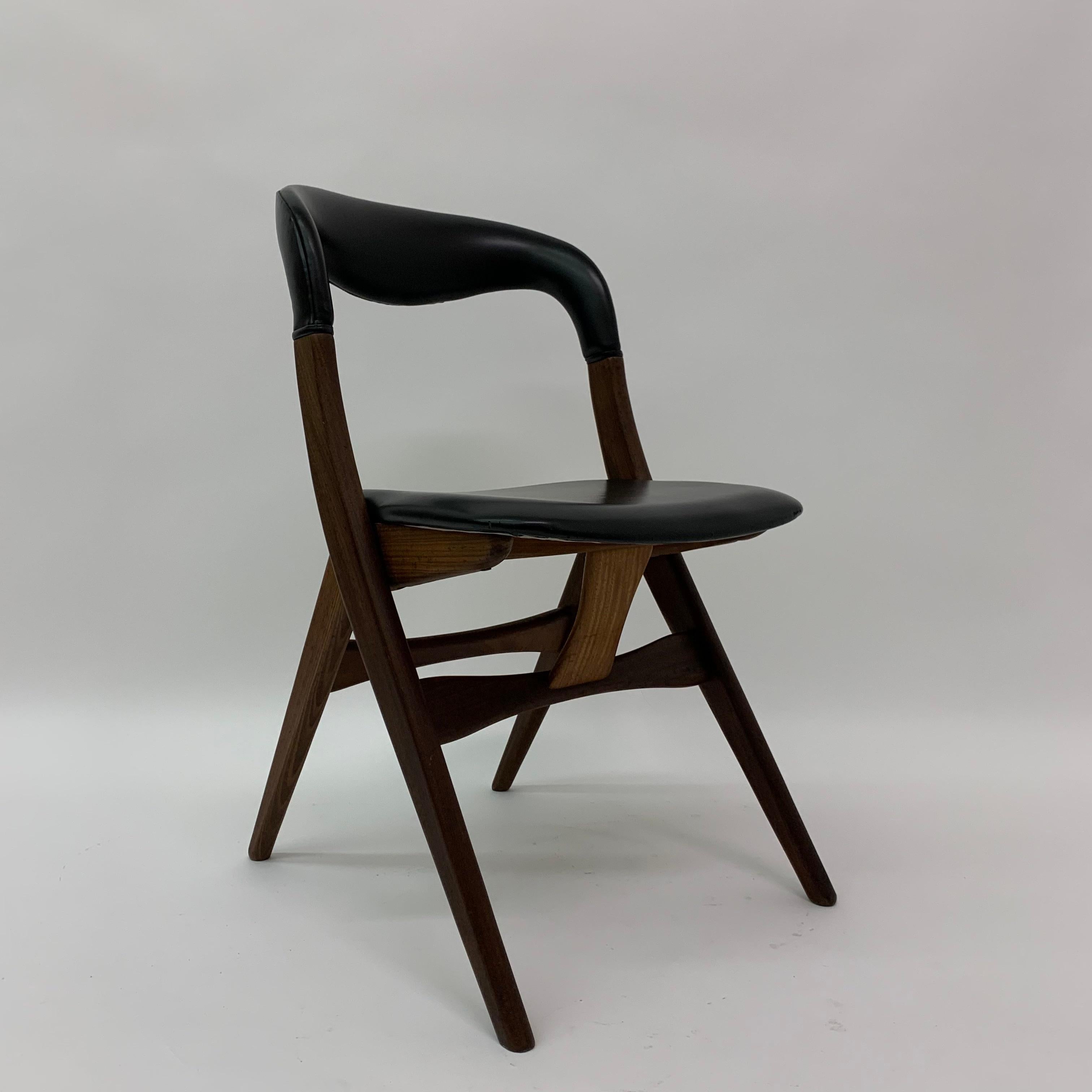 Vintage dining chair by Louis van Teeffelen , 1960’s For Sale 2
