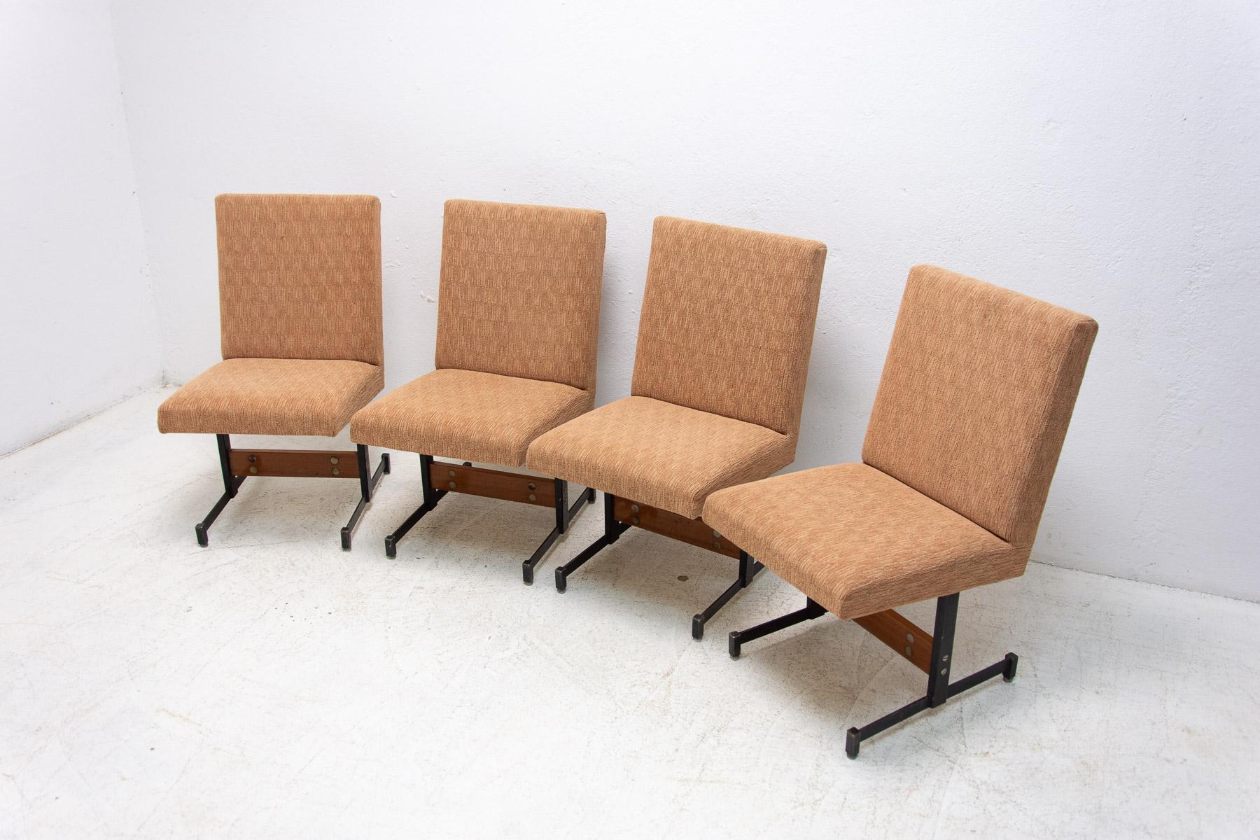 Vintage Dining Chairs, 1970's, Czechoslovakia, Set of 4 In Good Condition In Prague 8, CZ