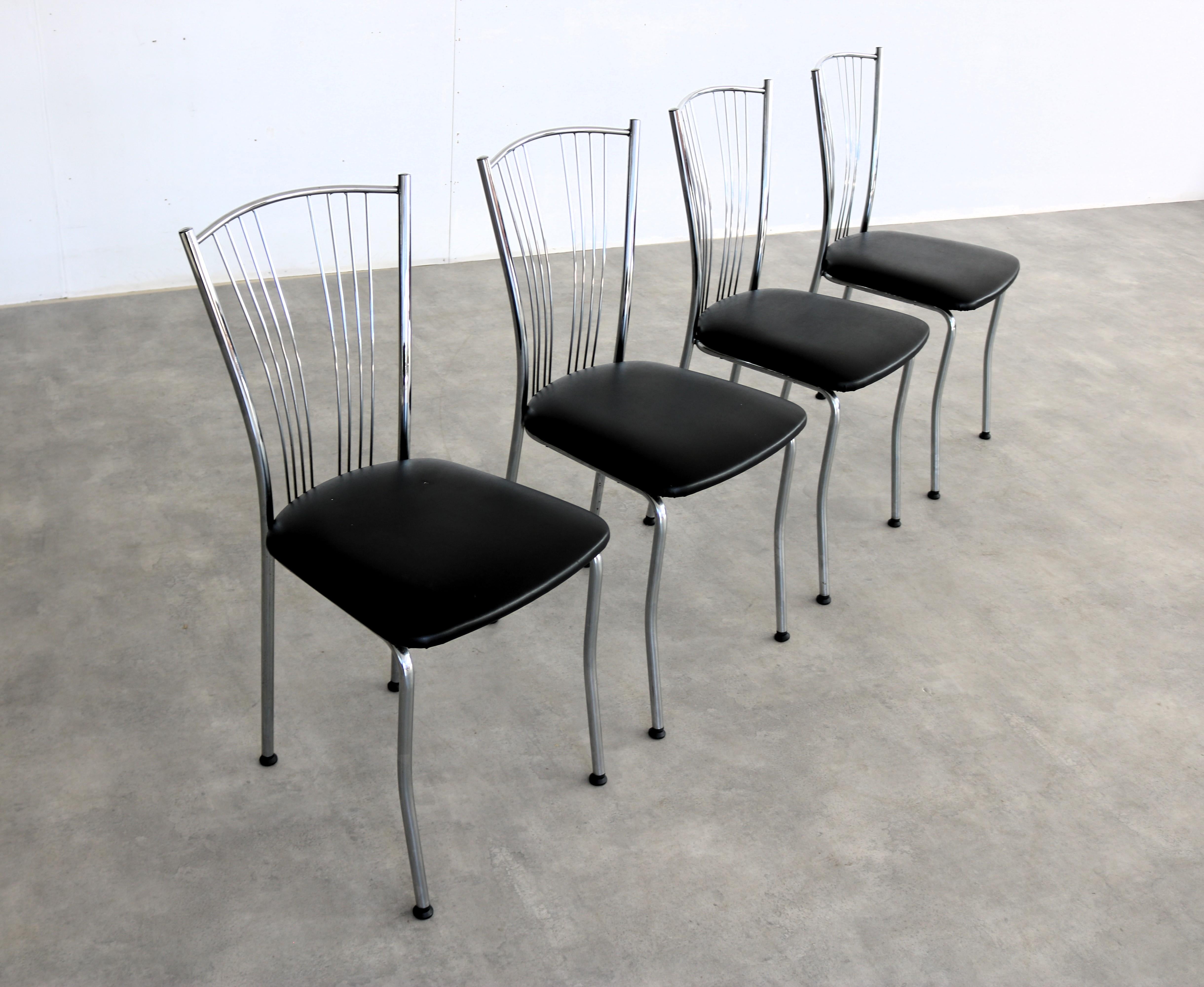 Chaises de salle à manger vintage  chaises  1970s  Période  1970s Bon état - En vente à Lemmer, NL