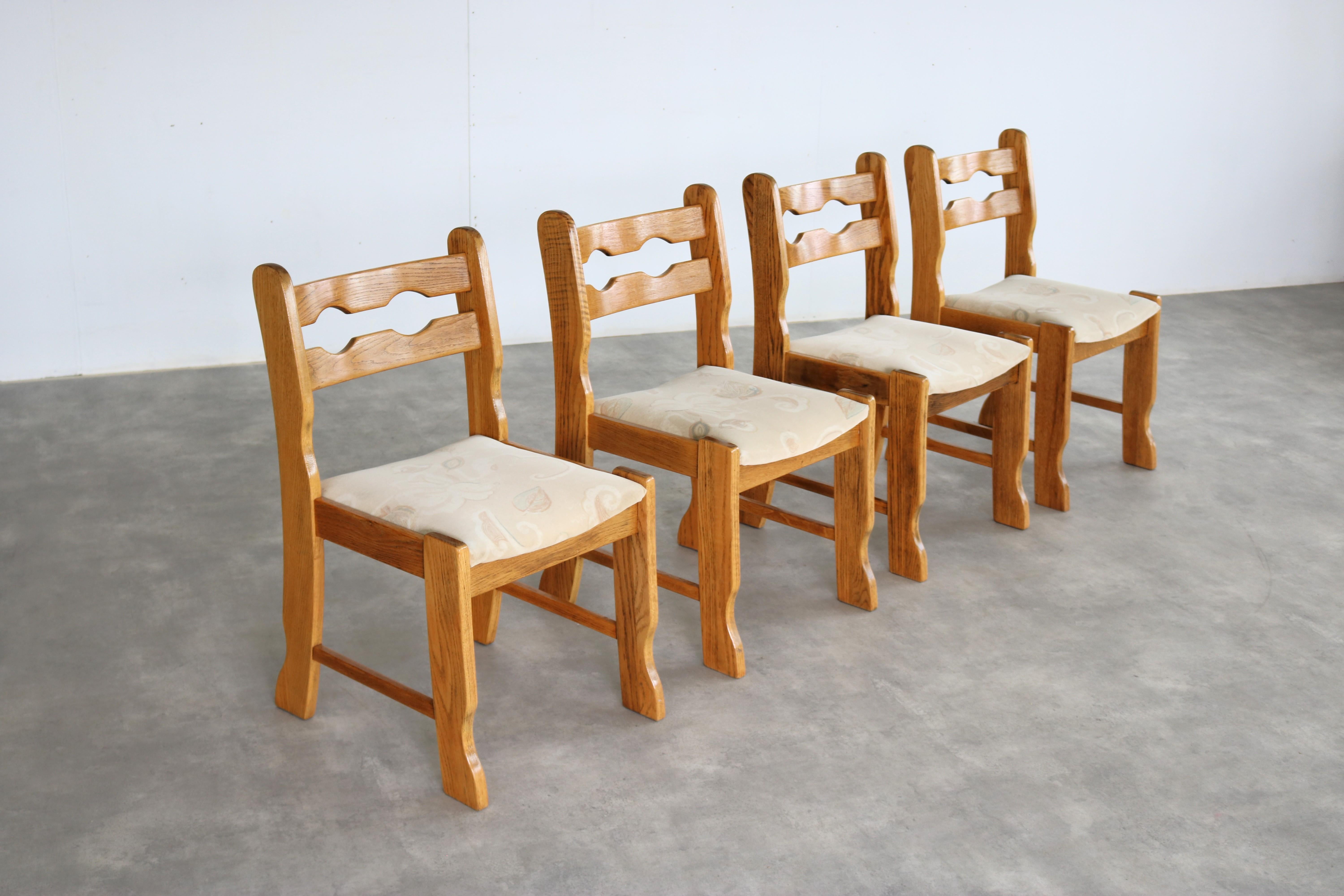 vintage dining chairs  chairs  brutalist  1960s In Good Condition For Sale In Lemmer, NL