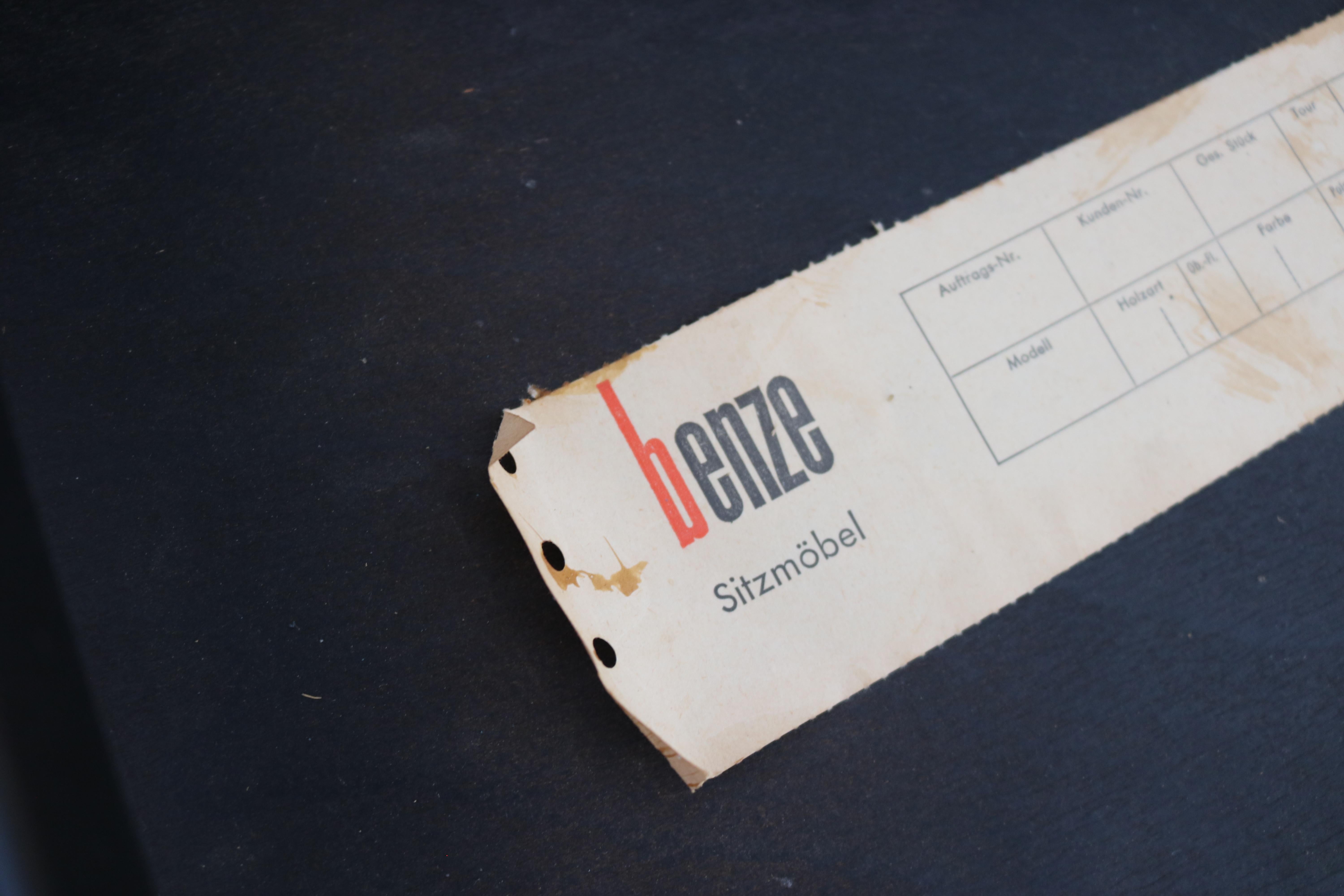 Vintage Esszimmerstühle  Stühle  Speisesaal  Benze im Angebot 6