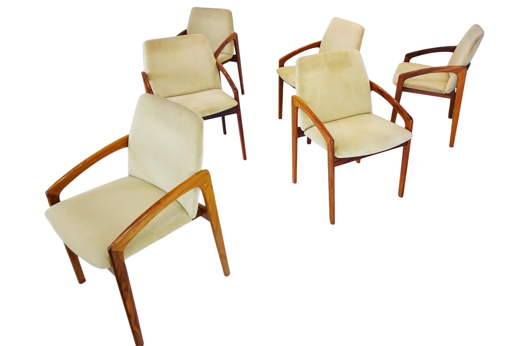 A set of 6 Danish midcentury carver dining chairs by Kai Kristiansen for Korup Stole.

Born in 1929 Kristiansen is often lauded as one of iconic Danish midcentury designers. Like many of the great Danish designers of the time he apprenticed in