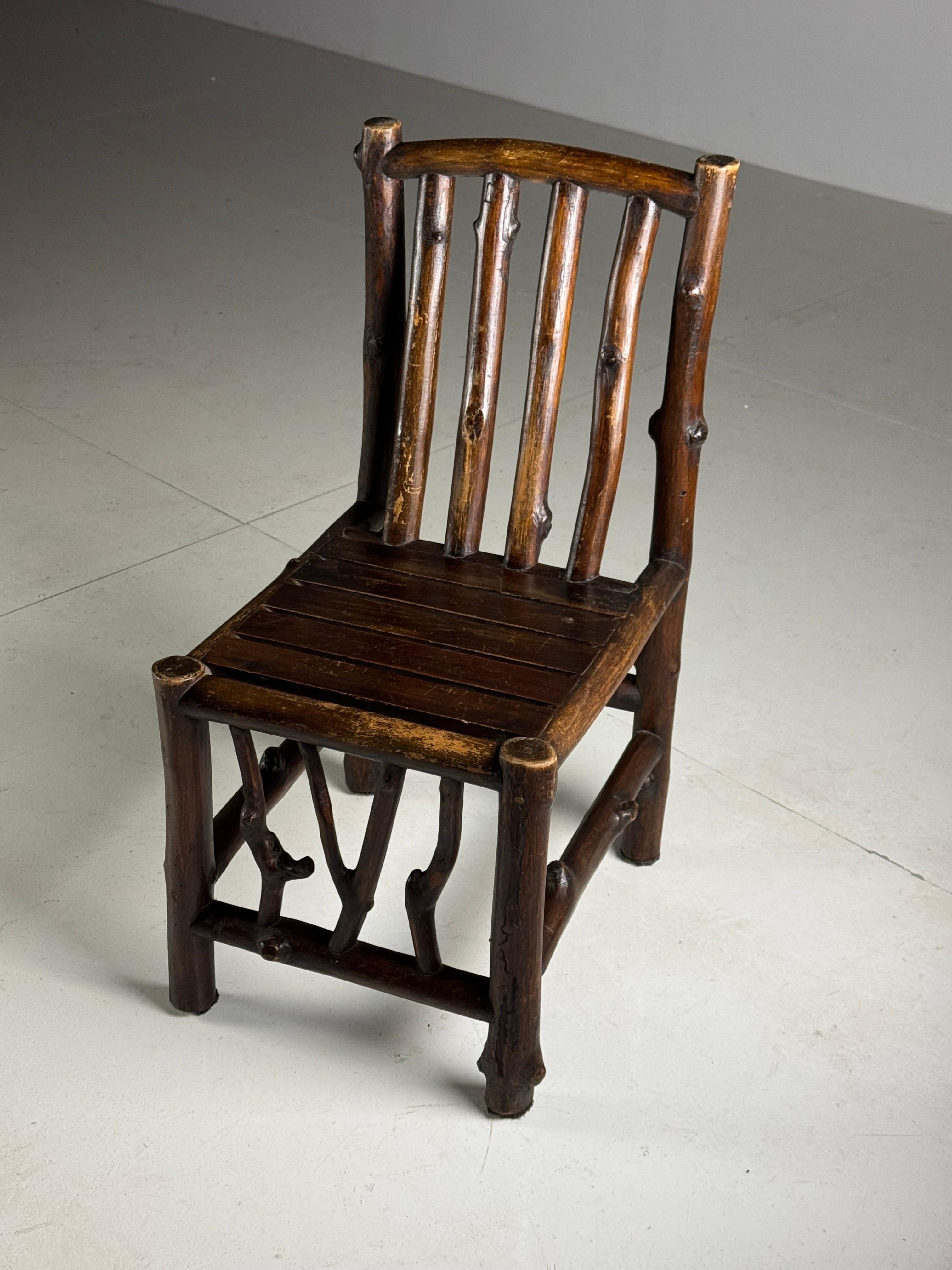 Chaises de salle à manger vintage tronc en vente 3