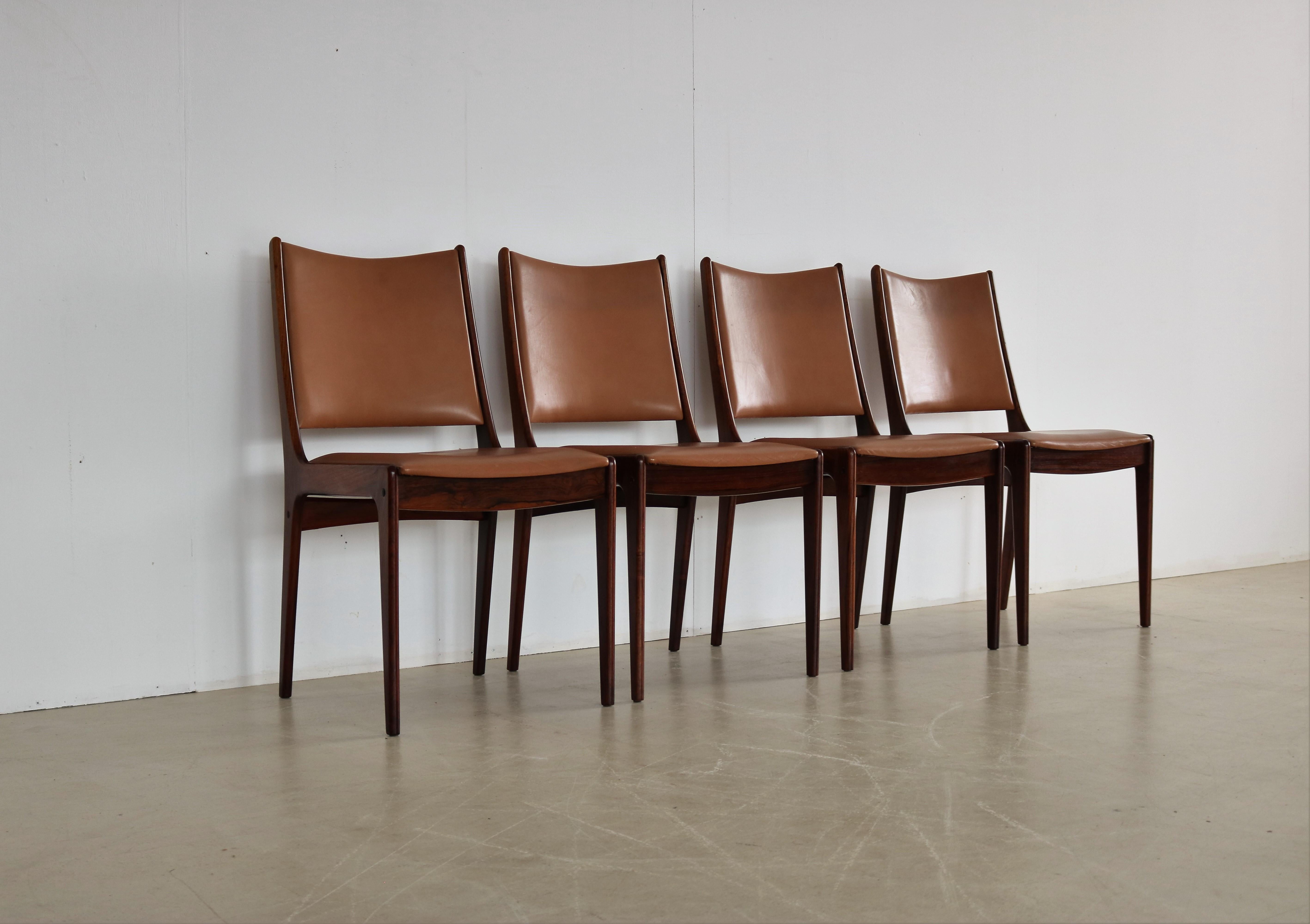 Vintage Dining Room Chairs Chairs 1960s Danish In Good Condition In GRONINGEN, NL