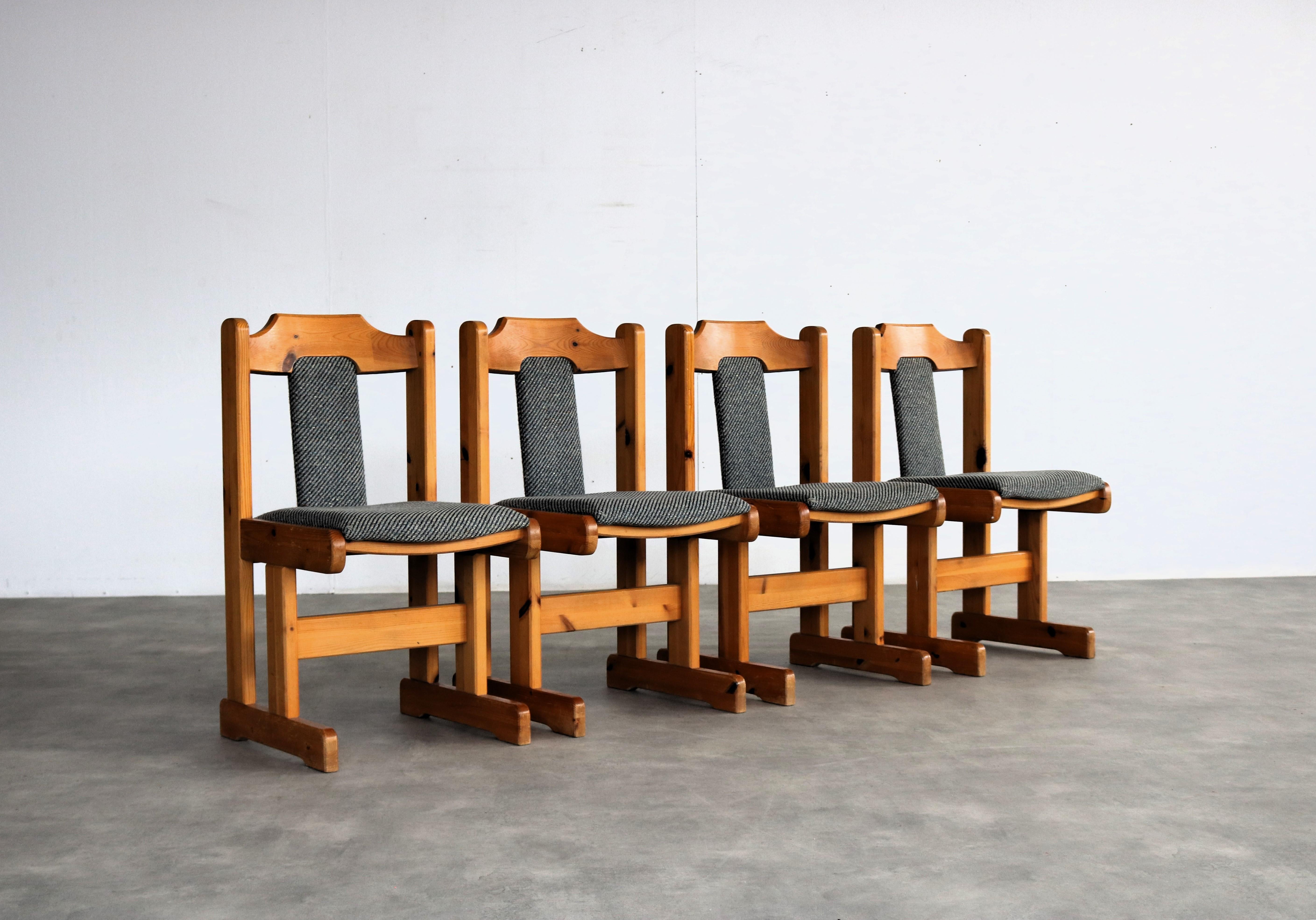 vintage dining room chairs  chairs  60s  Sweden

period  60's
design  unknown  Sweden
condition  good  light signs of use
size  83 x 45 x 50 (hxwxd) seat height 45

details  pine; upholstery; 2 sets of 4 available; 

article number  2641