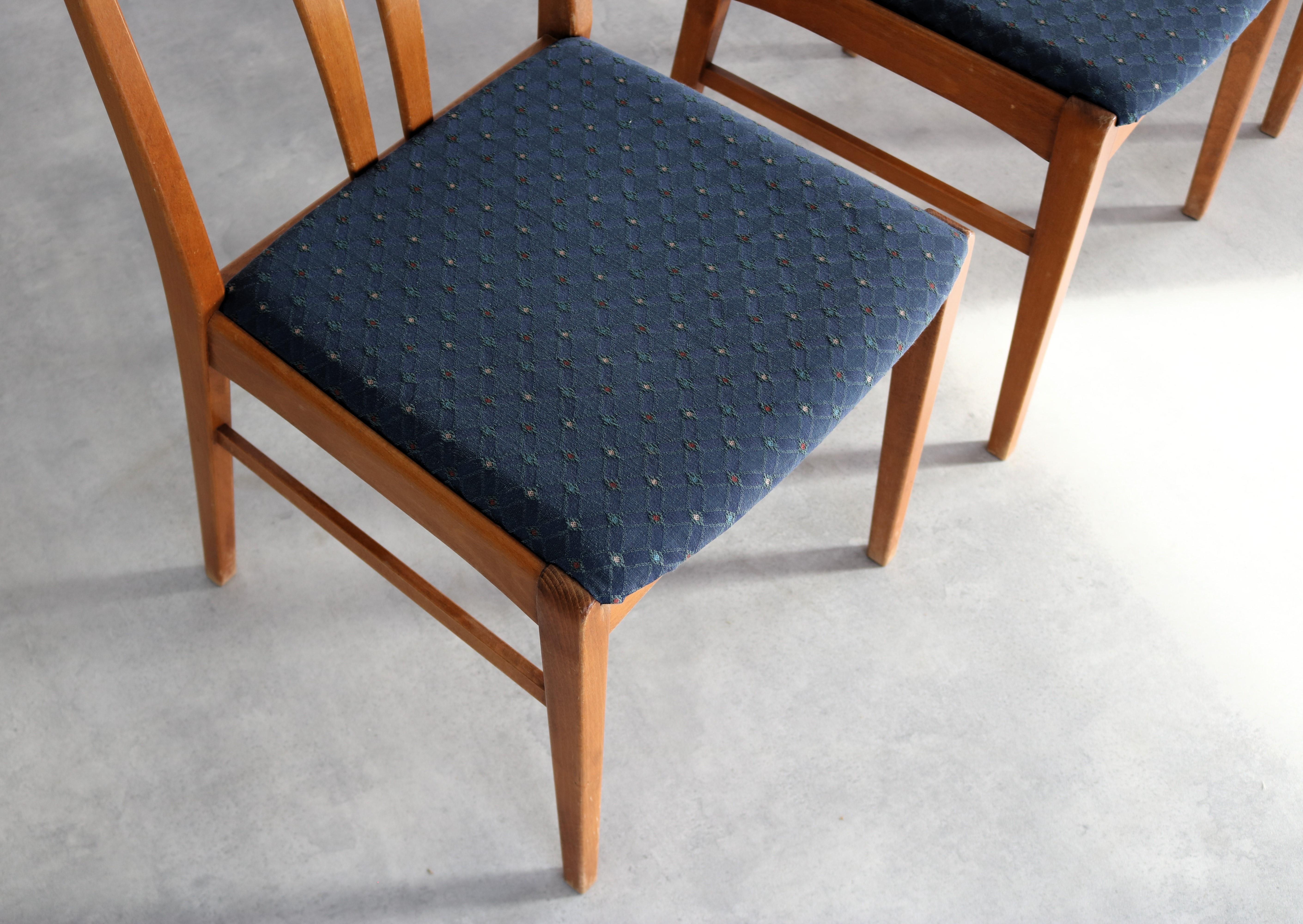 Vintage Esszimmerstühle  Stühle  60s  Schwedisch im Angebot 1