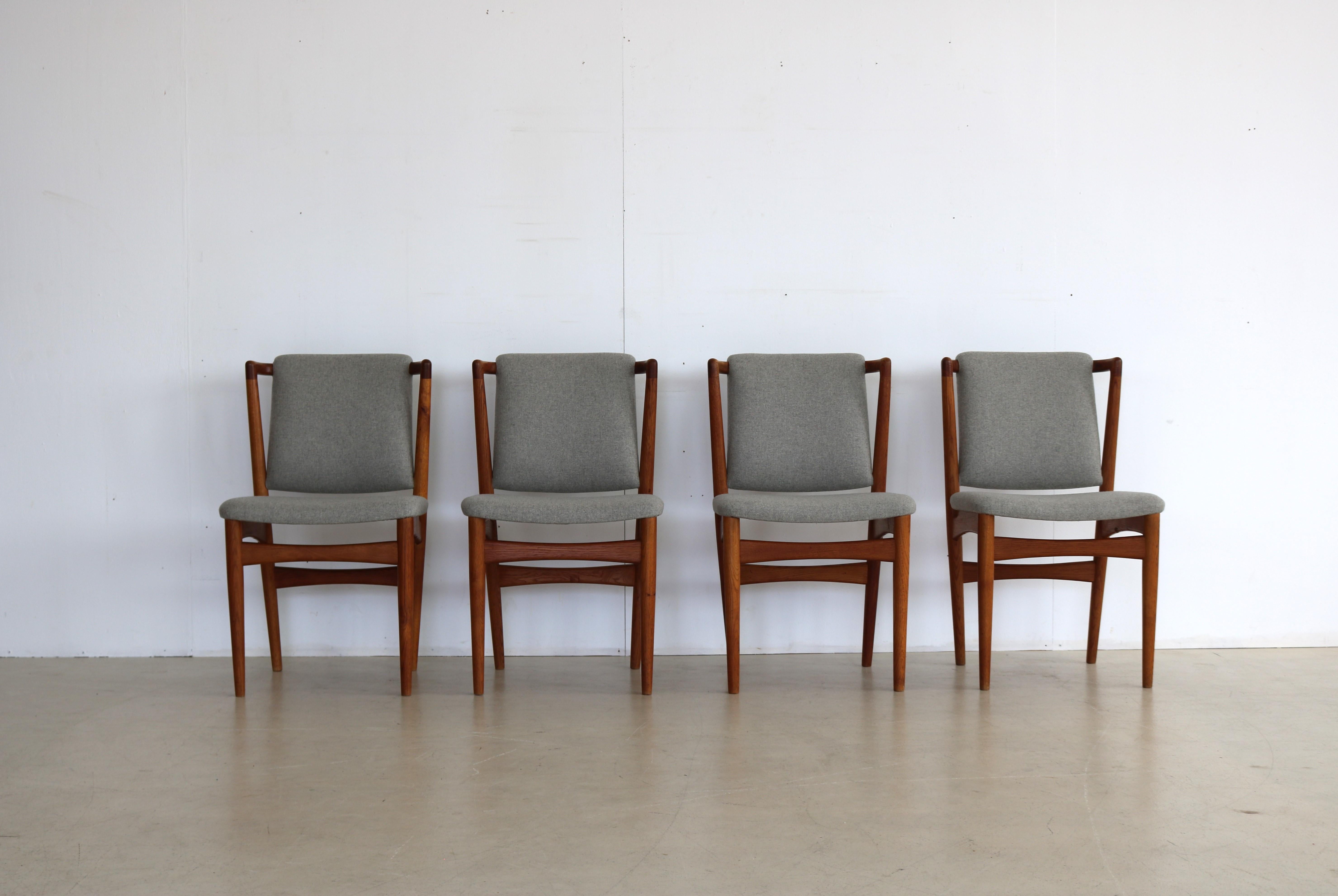 vintage dining room chairs  chairs  Denmark

period  60's
designs  Slagelse Mobelvaerk  Denmark
conditions  excellent  light signs of use  newly upholstered;
size  83x 48 x 50 (hxwxd) seat height 47 cm;

details  teak; textile; set of 4;

article