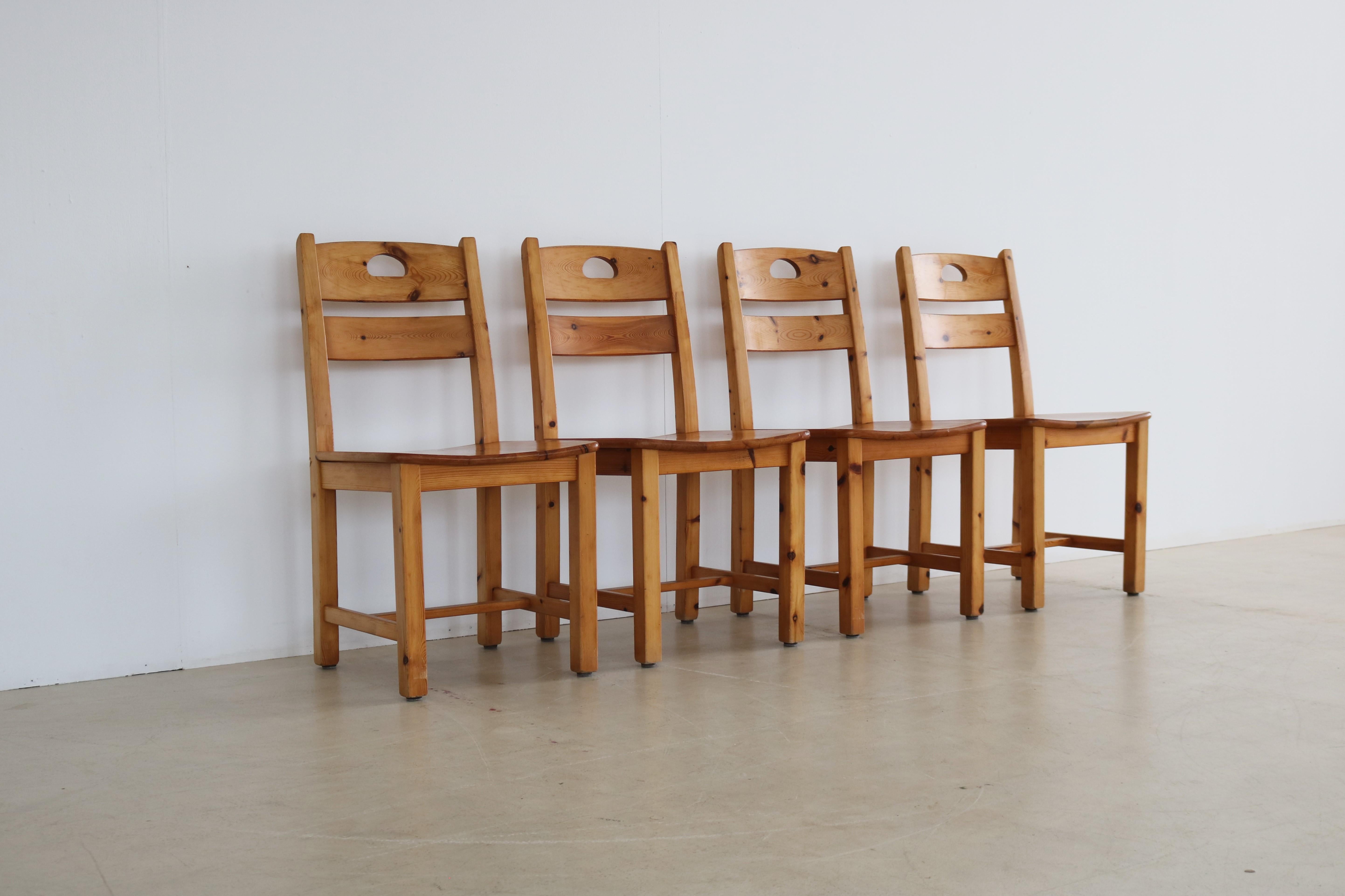 Suédois Chaises de salle à manger vintage  chaises  pin en vente