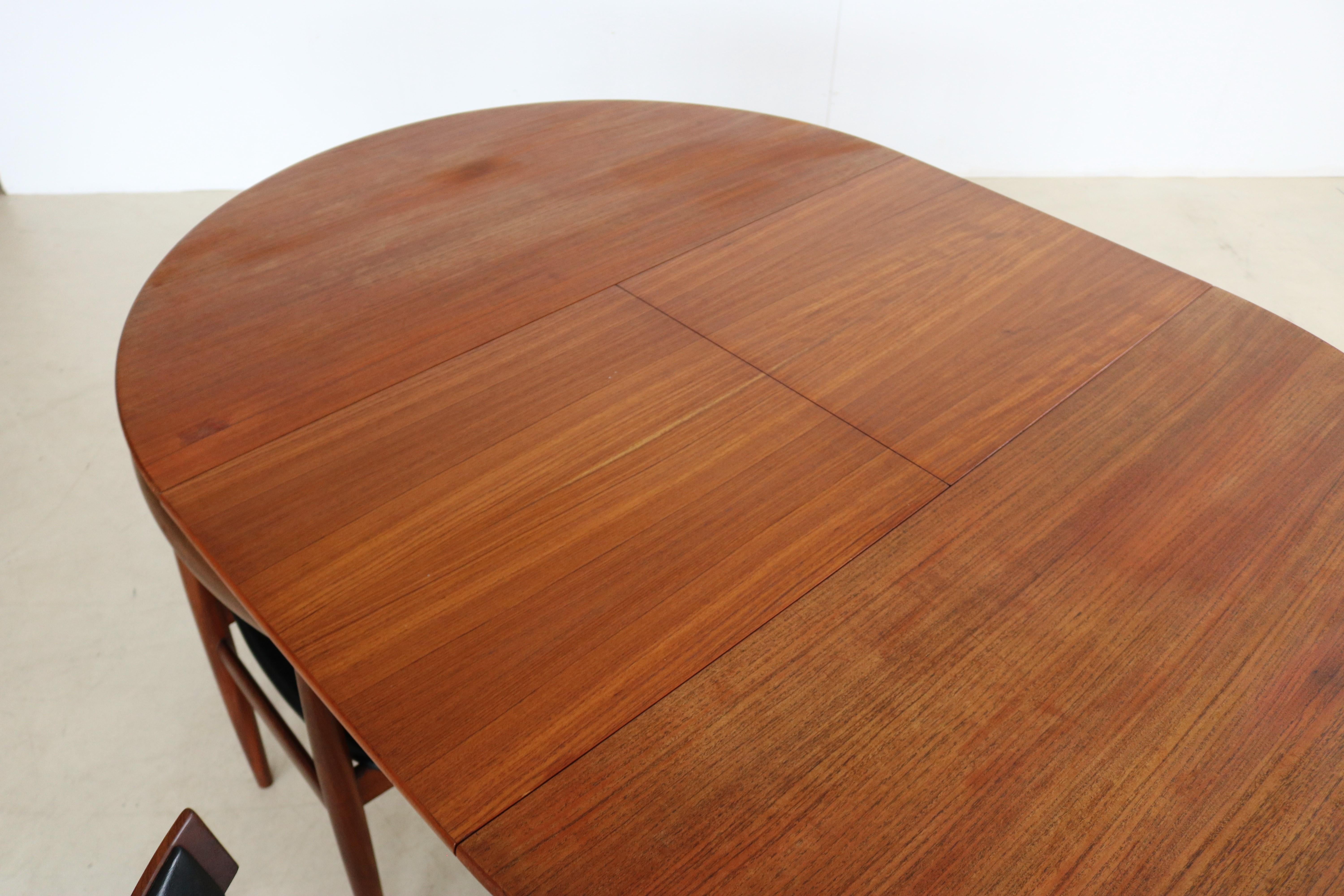 vintage dining room set  table  chairs  Frem Rojle  Danish design For Sale 6