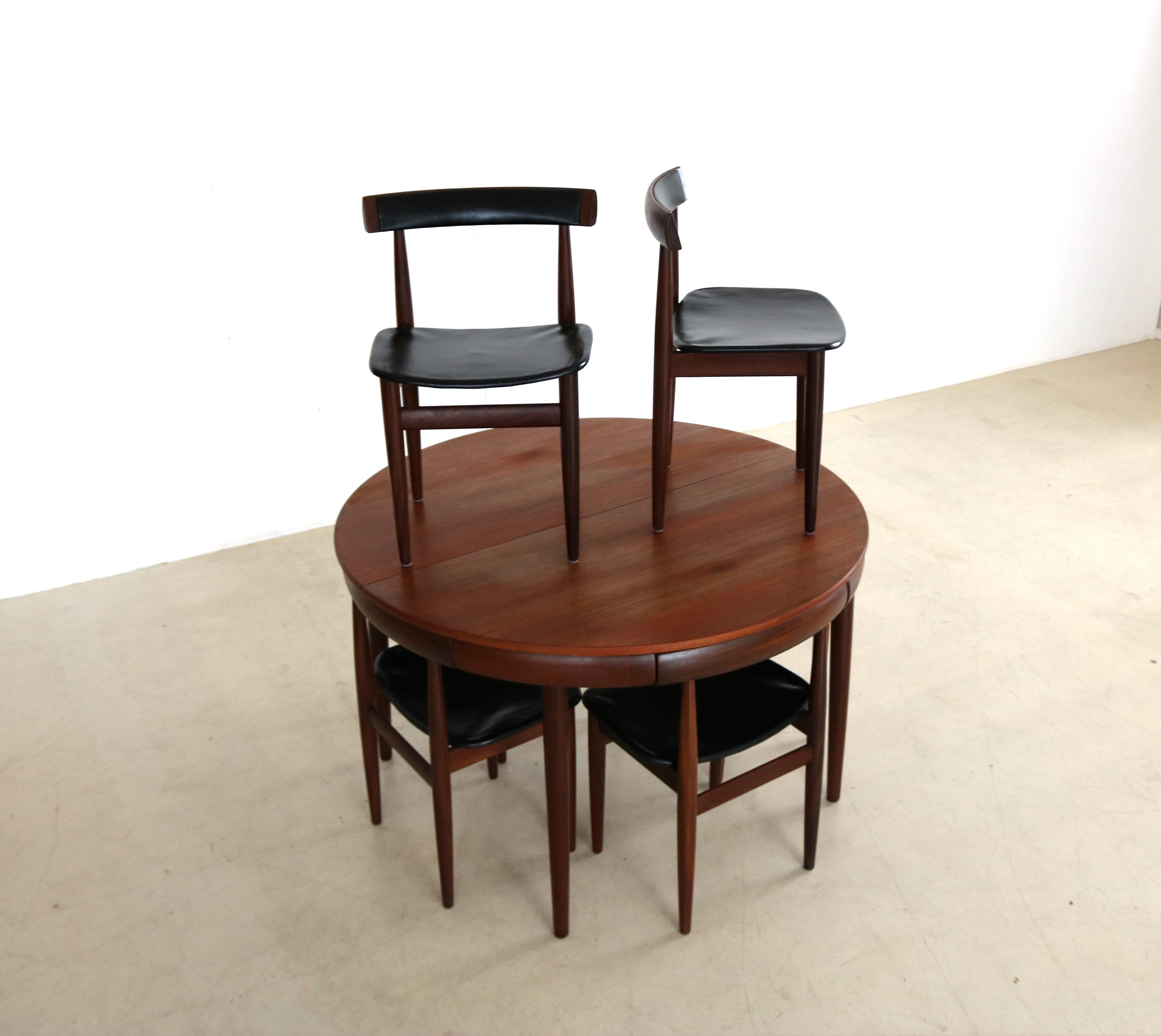 Vintage-Esszimmer-Set  Tabelle  Stühle  Fremde Rojle  Dänisches Design im Zustand „Gut“ im Angebot in GRONINGEN, NL