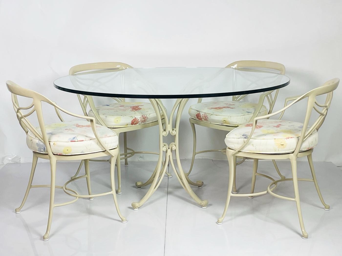 Esszimmer-Set im Vintage-Stil – vier Sessel und Tisch – von Brown-Jordan, USA, 1970er Jahre im Zustand „Gut“ im Angebot in Los Angeles, CA