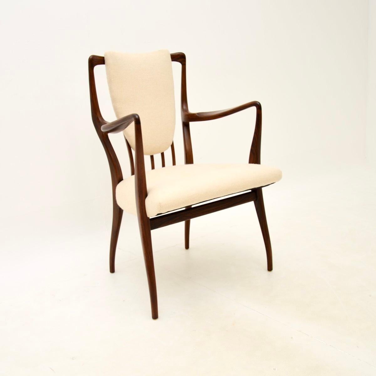 Table et chaises de salle à manger vintage par A.A Milne pour Heal's en vente 5