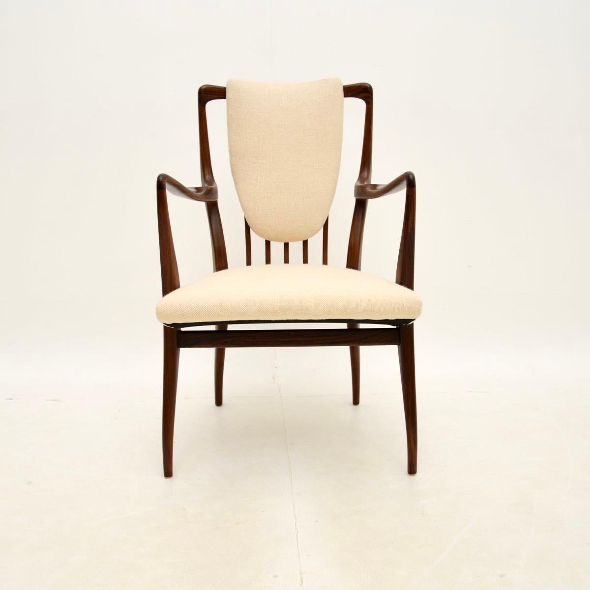 Table et chaises de salle à manger vintage par A.A Milne pour Heal's en vente 6