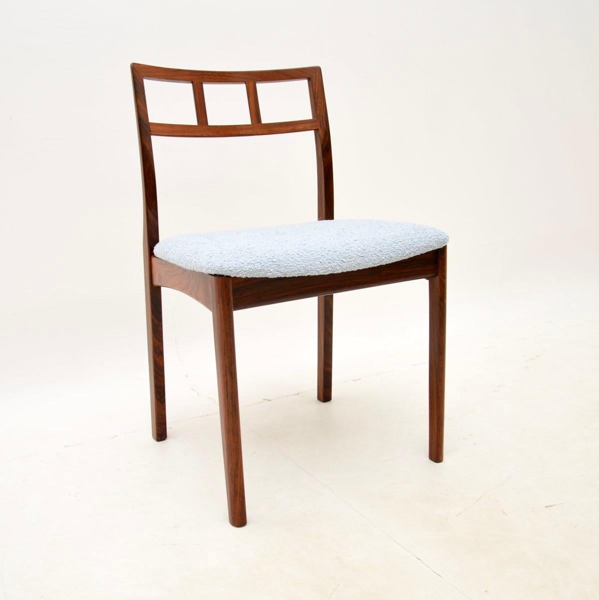Esstisch im Vintage-Stil und sechs Stühle von Robert Heritage für Archie Shine im Angebot 5