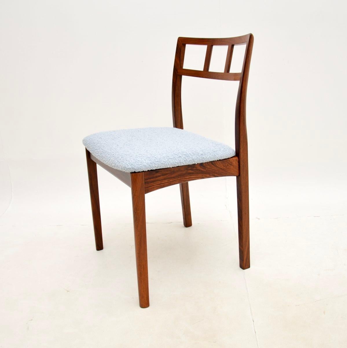 Esstisch im Vintage-Stil und sechs Stühle von Robert Heritage für Archie Shine im Angebot 7