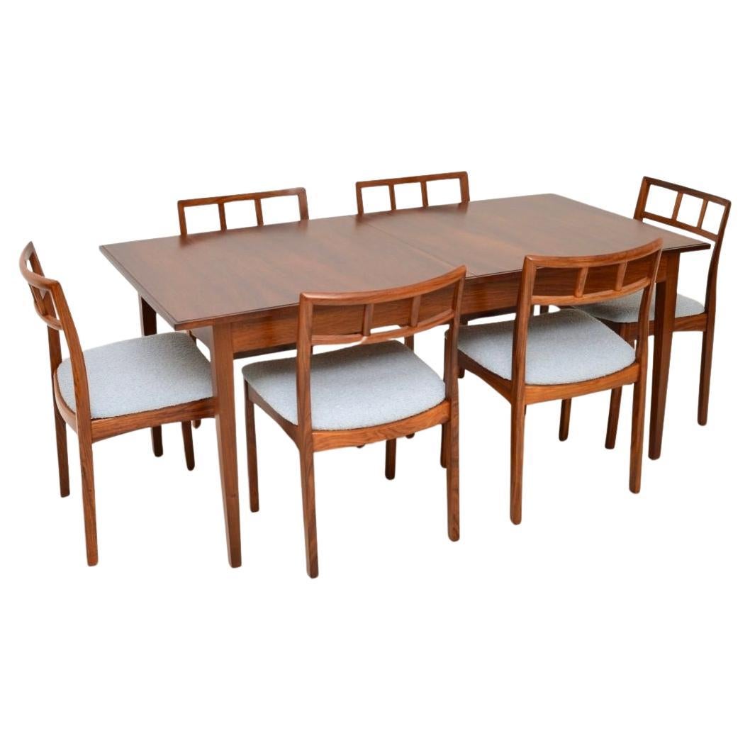 Table de salle à manger et six chaises vintage de Robert Heritage pour Archie Shine