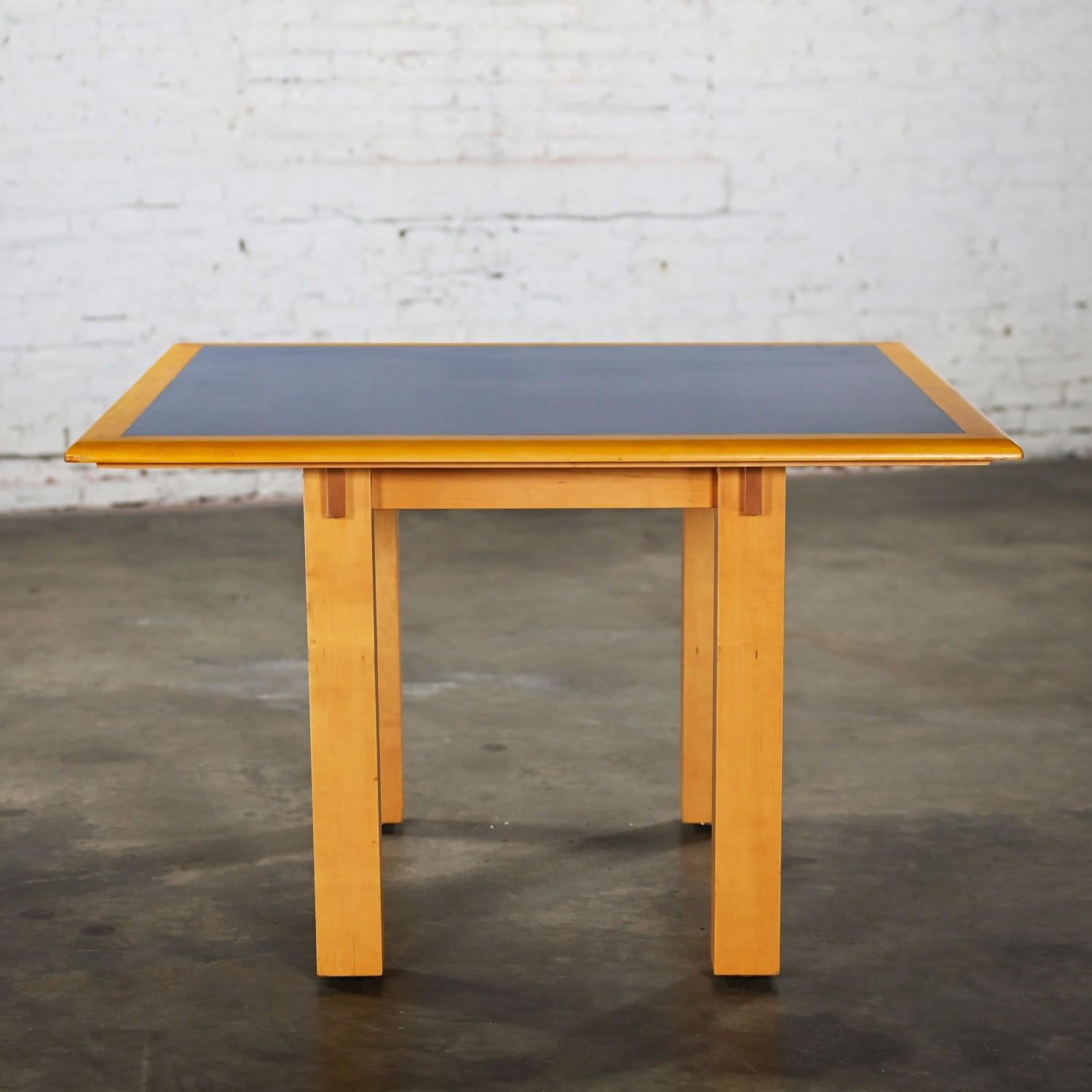 Table de salle à manger vintage de Michael Graves pour Craftwood a Div. of Sonnenberg Ind en vente 11