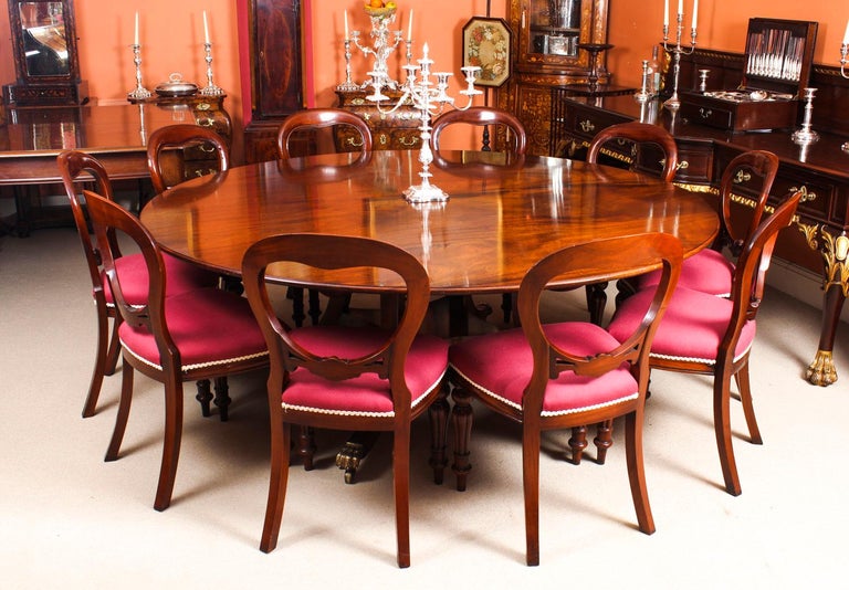 Vintage "Dining Table by William Tillman, Harrods and 10 Chairs 20th