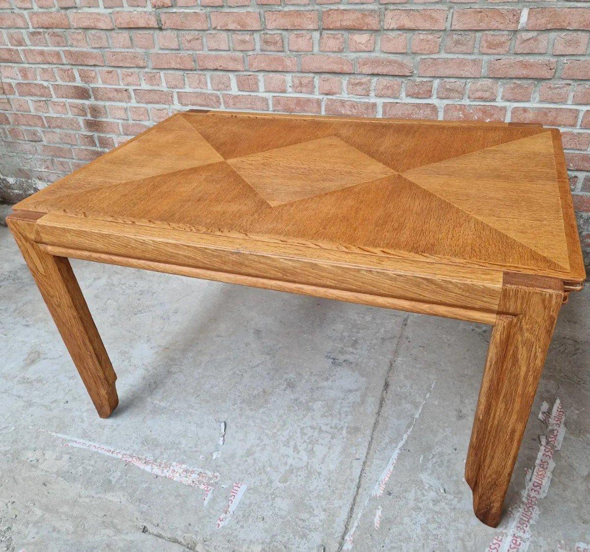 Mid-Century Modern Vintage Dining Table In Oak, Guillerme And Chambron For Sale