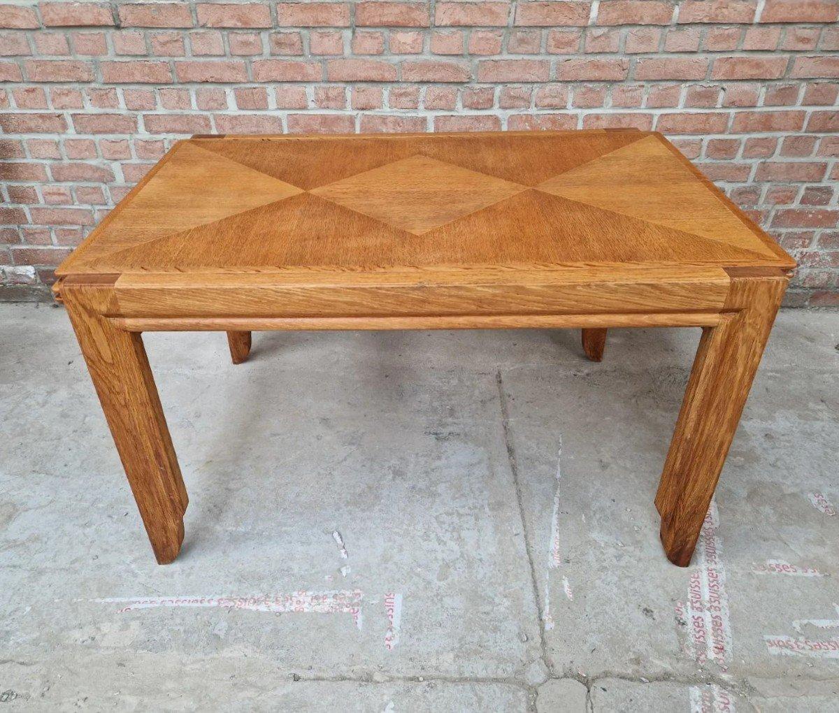 Vintage Dining Table In Oak, Guillerme And Chambron In Good Condition For Sale In Brussels , BE
