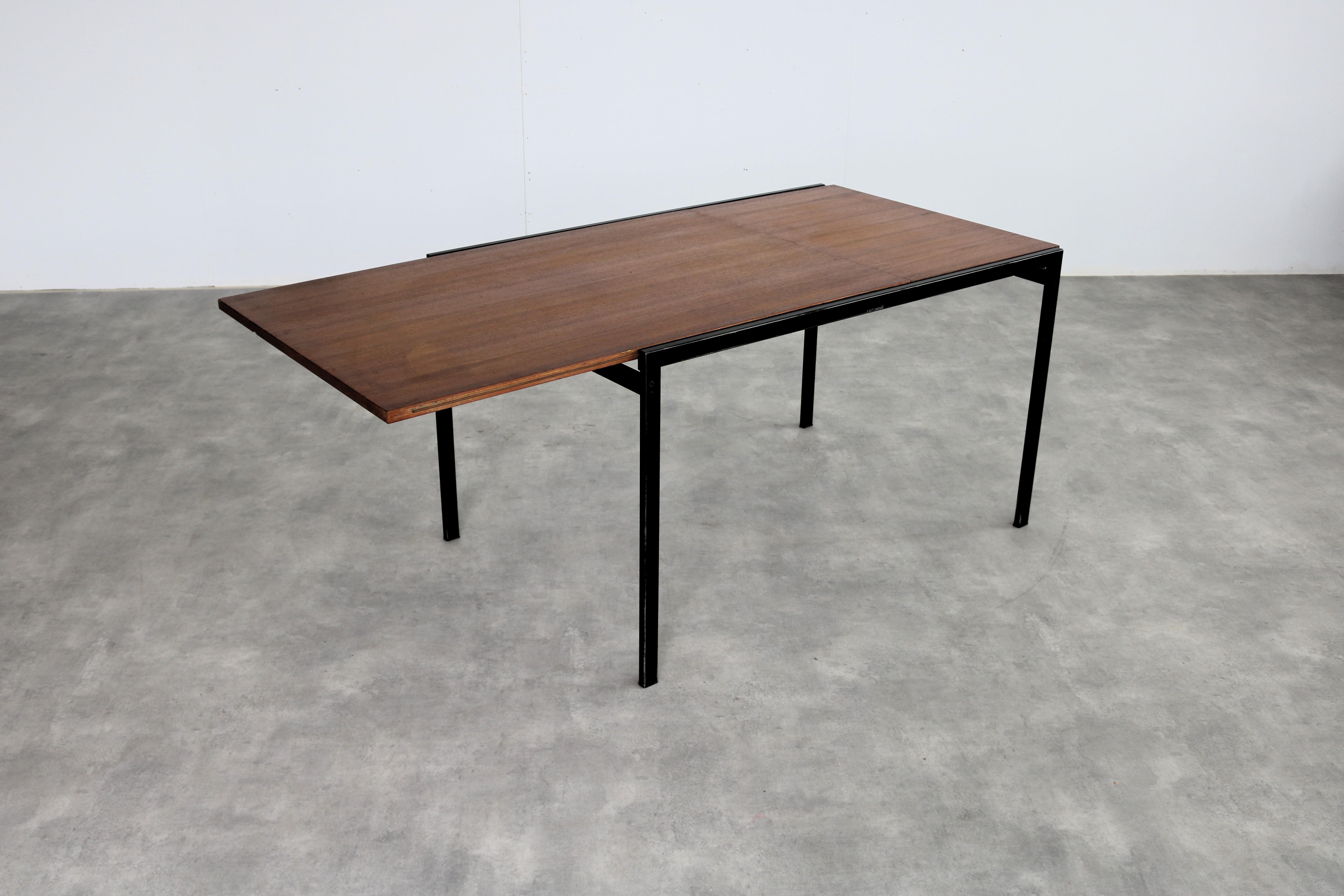 table à manger vintage  tableau  1960s  Pastoe en vente 3