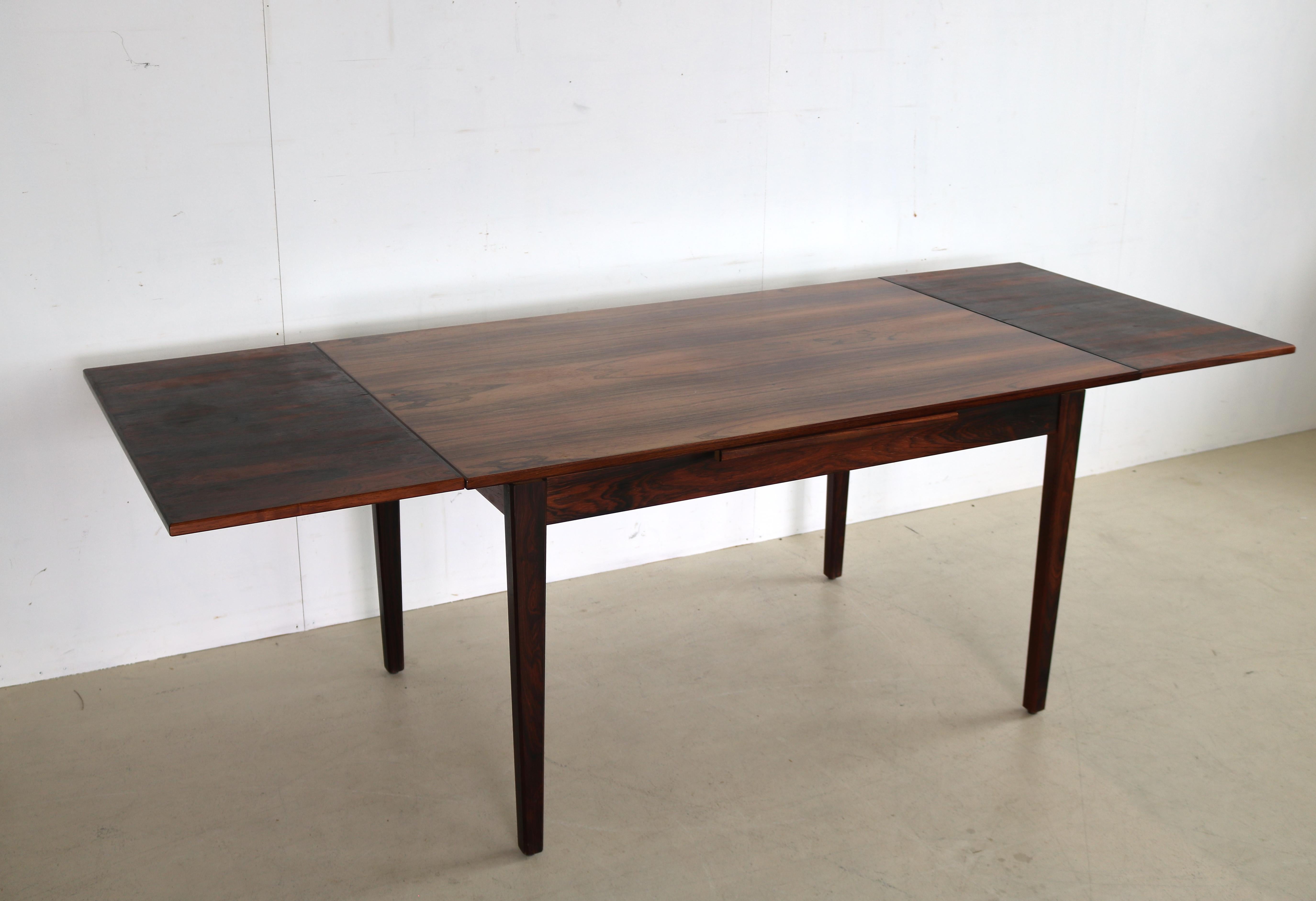 Vintage Dining Table Table 60s Denmark In Good Condition For Sale In GRONINGEN, NL