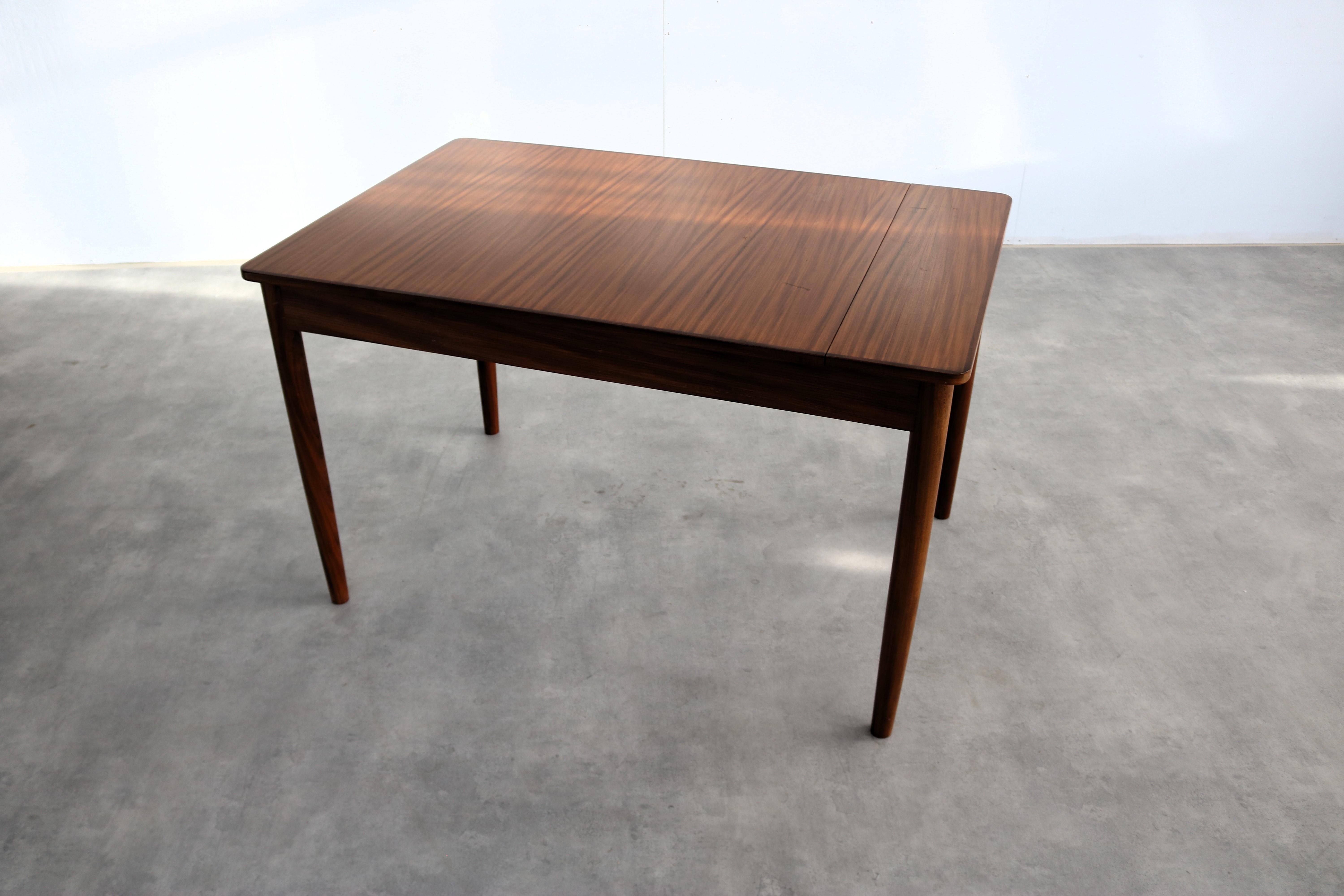table à manger vintage  tableau  60s  teck  extensible Bon état - En vente à Lemmer, NL