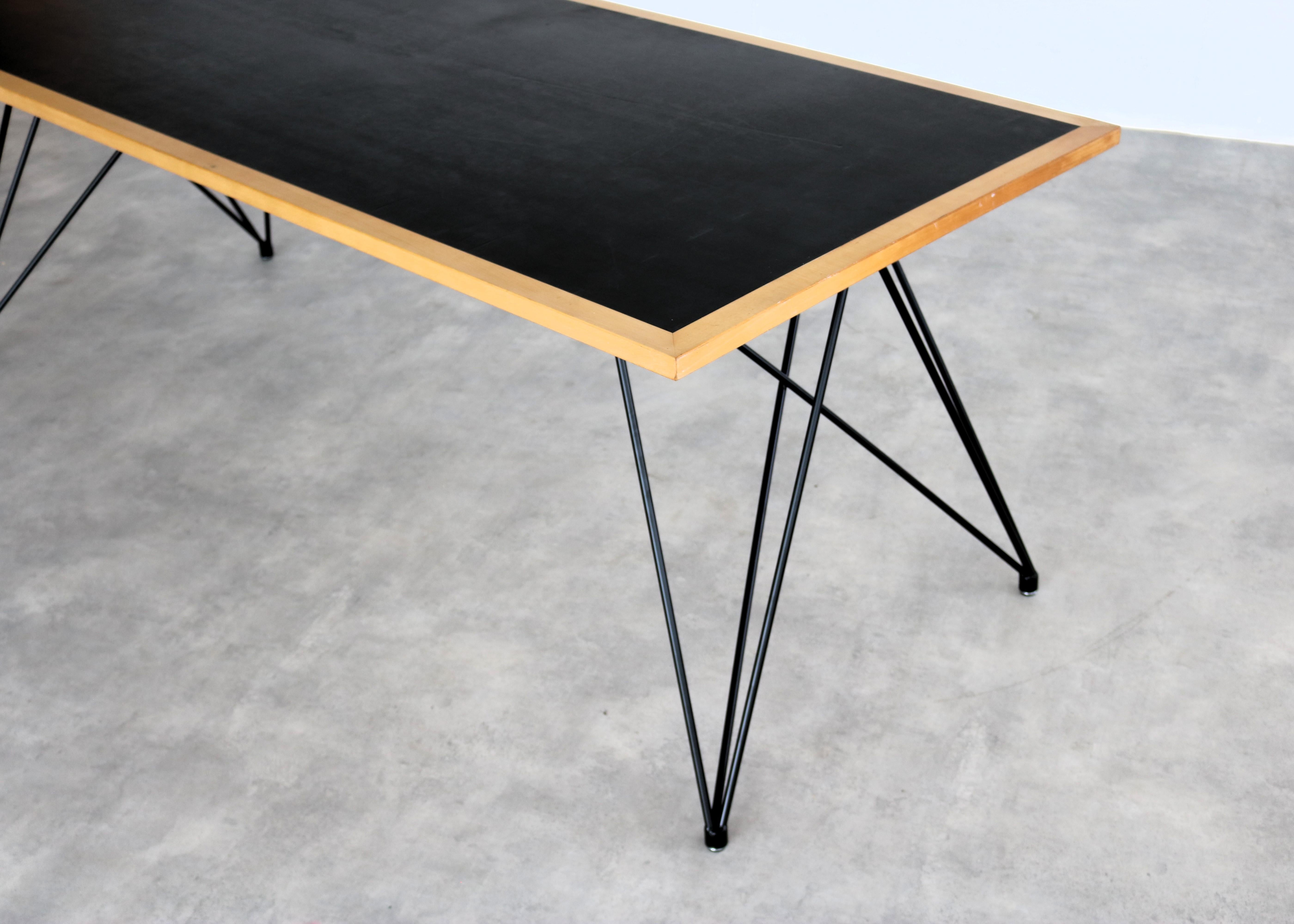 vintage dining table  table  70s  Denmark In Good Condition For Sale In Lemmer, NL