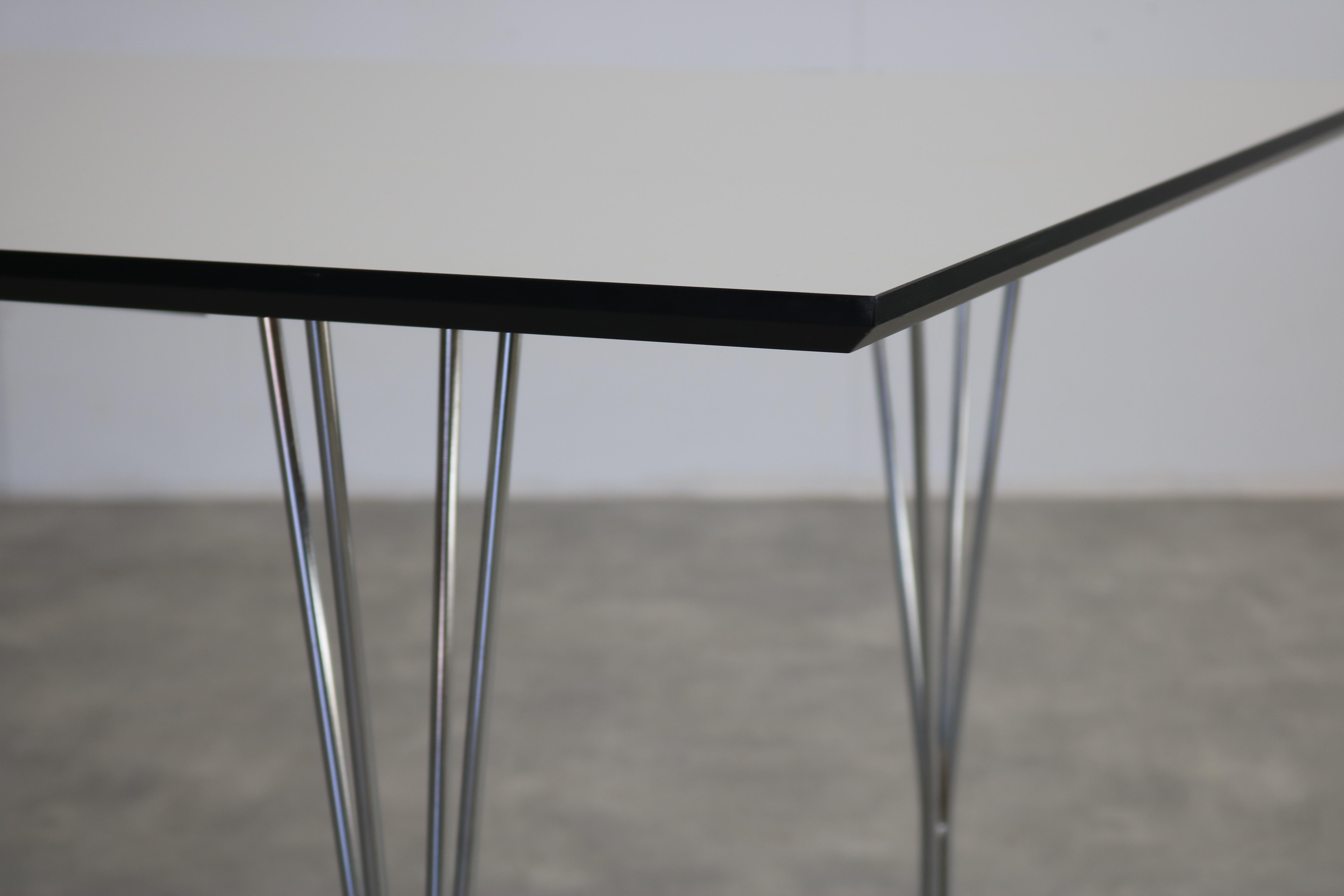 Fin du 20e siècle table à manger vintage  tableau  90s  Suède en vente