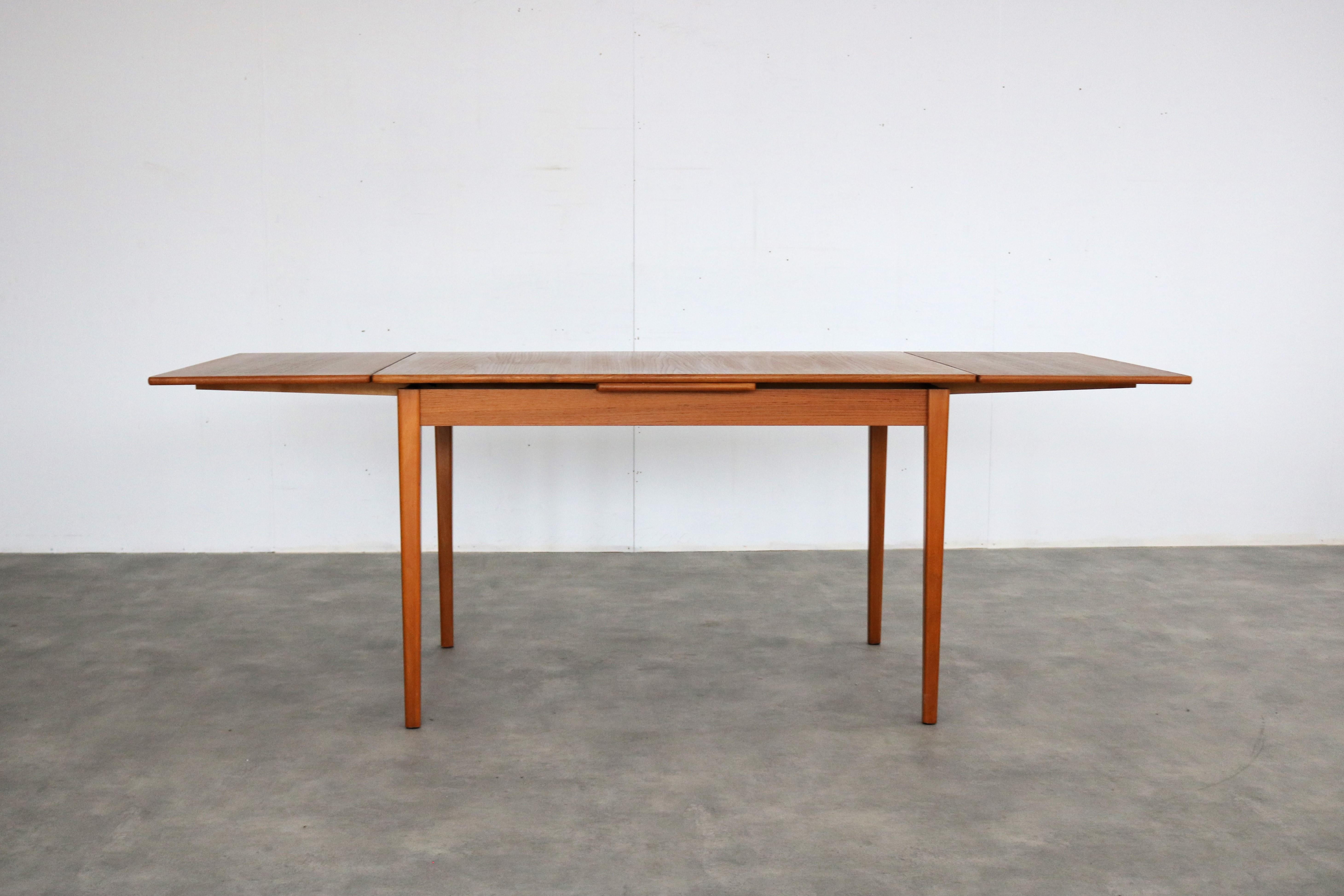 table à manger vintage  tableau  extensible  60s  Suédois en vente 7