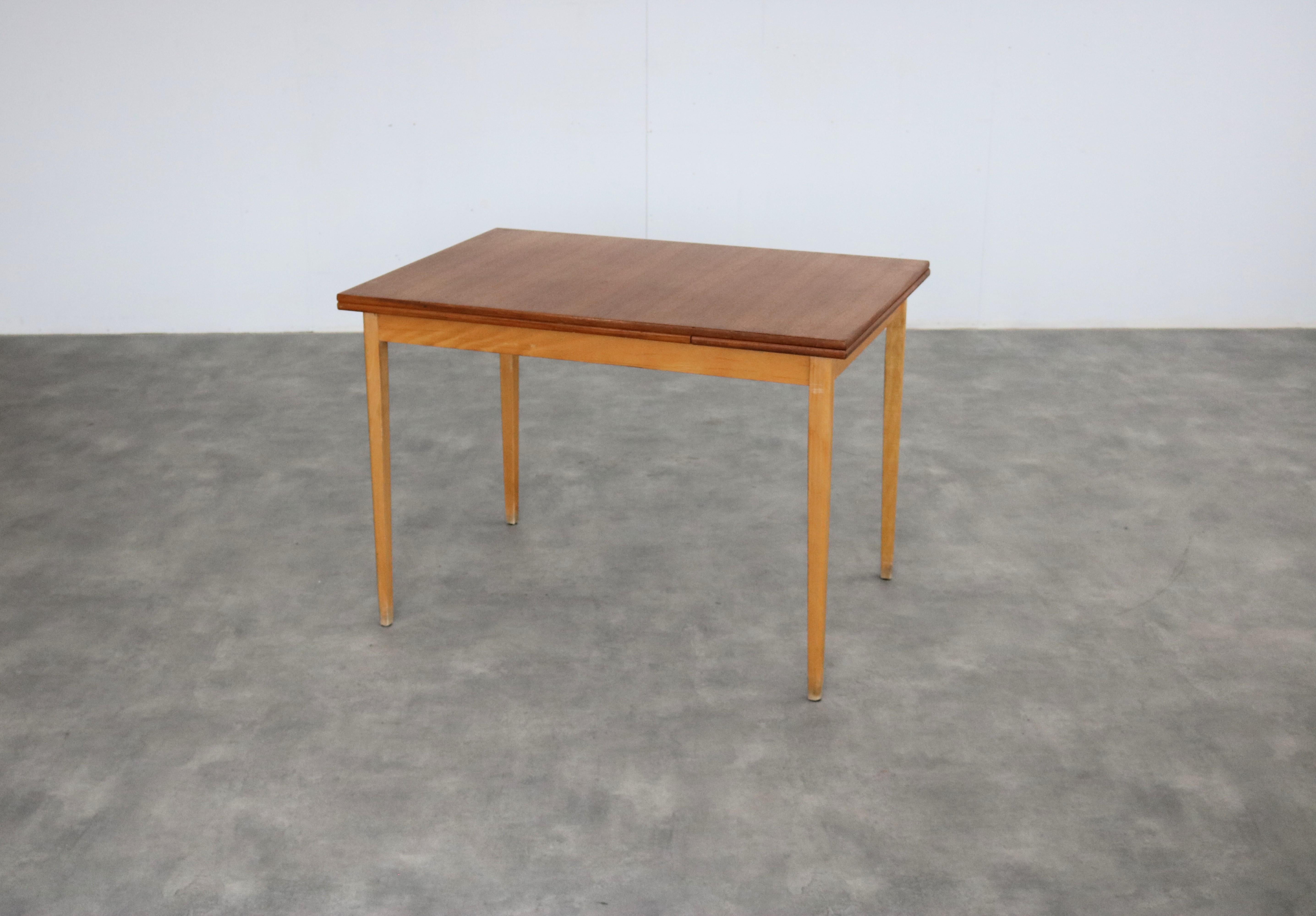 vintage dining table  table  extendable  60s  Swedish In Good Condition In Lemmer, NL