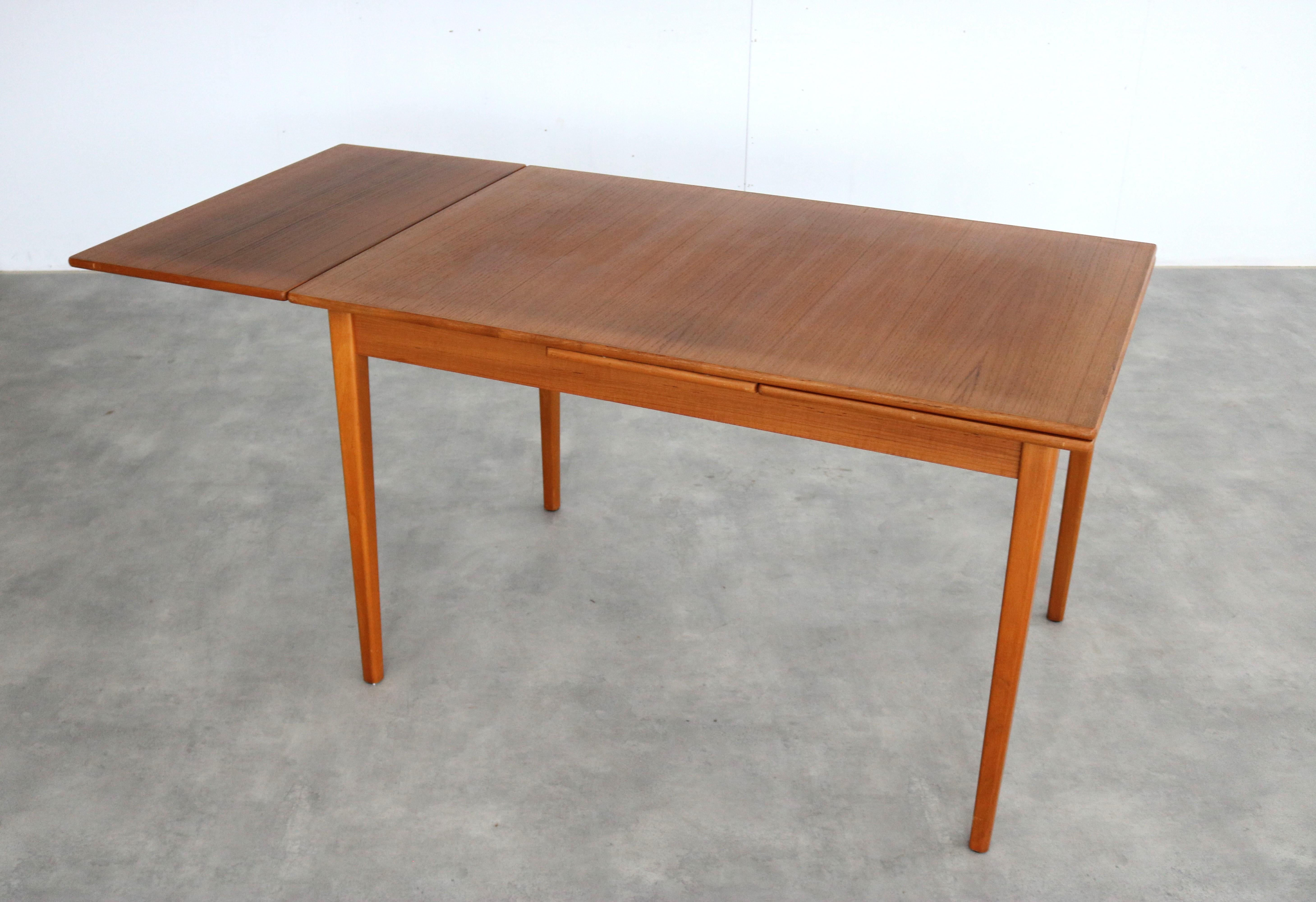 table à manger vintage  tableau  extensible  60s  Suédois en vente 2
