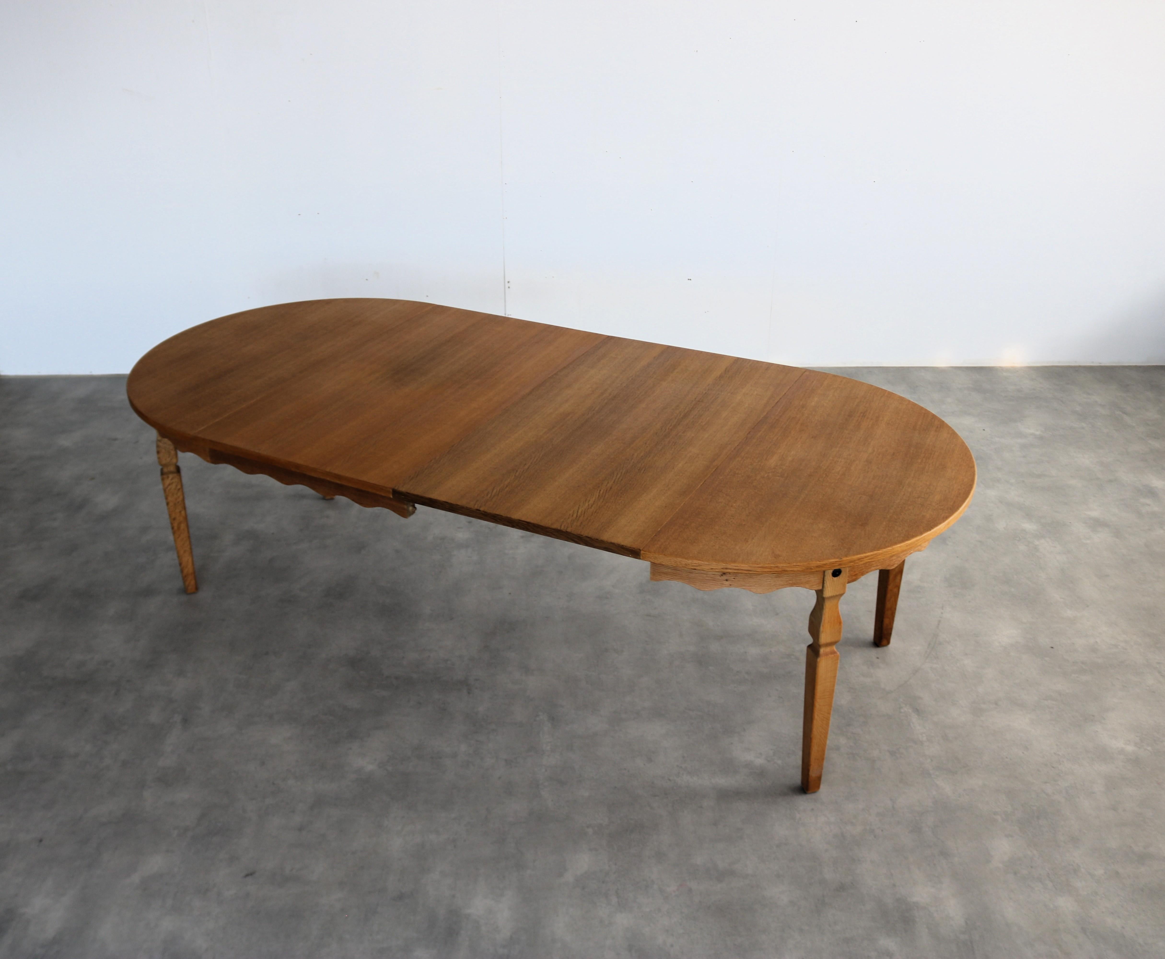 vintage dining table  table  extendable  brutalist  Kjaernulf For Sale 7
