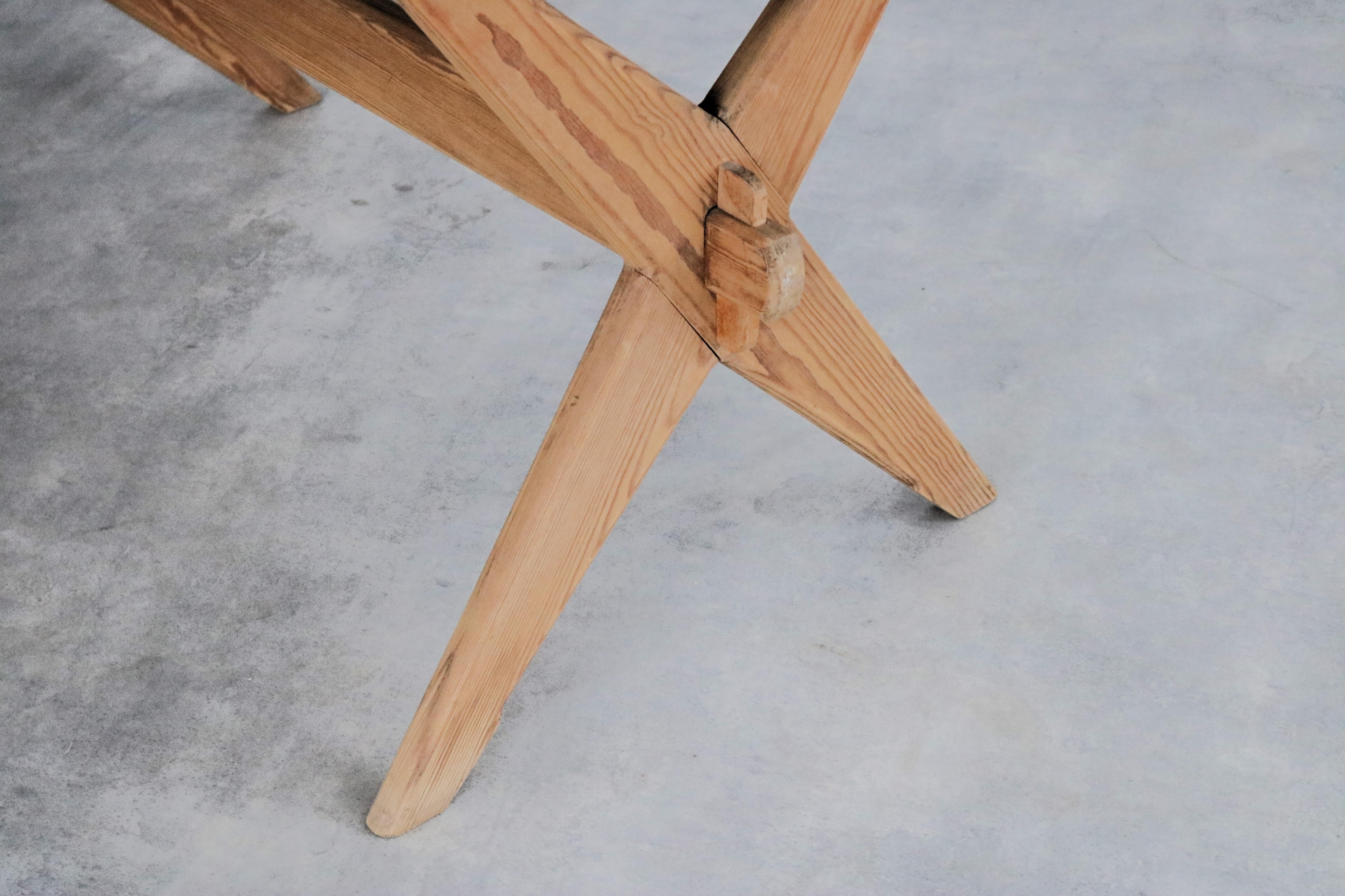 Milieu du XXe siècle table à manger vintage  tableau  pin  60's