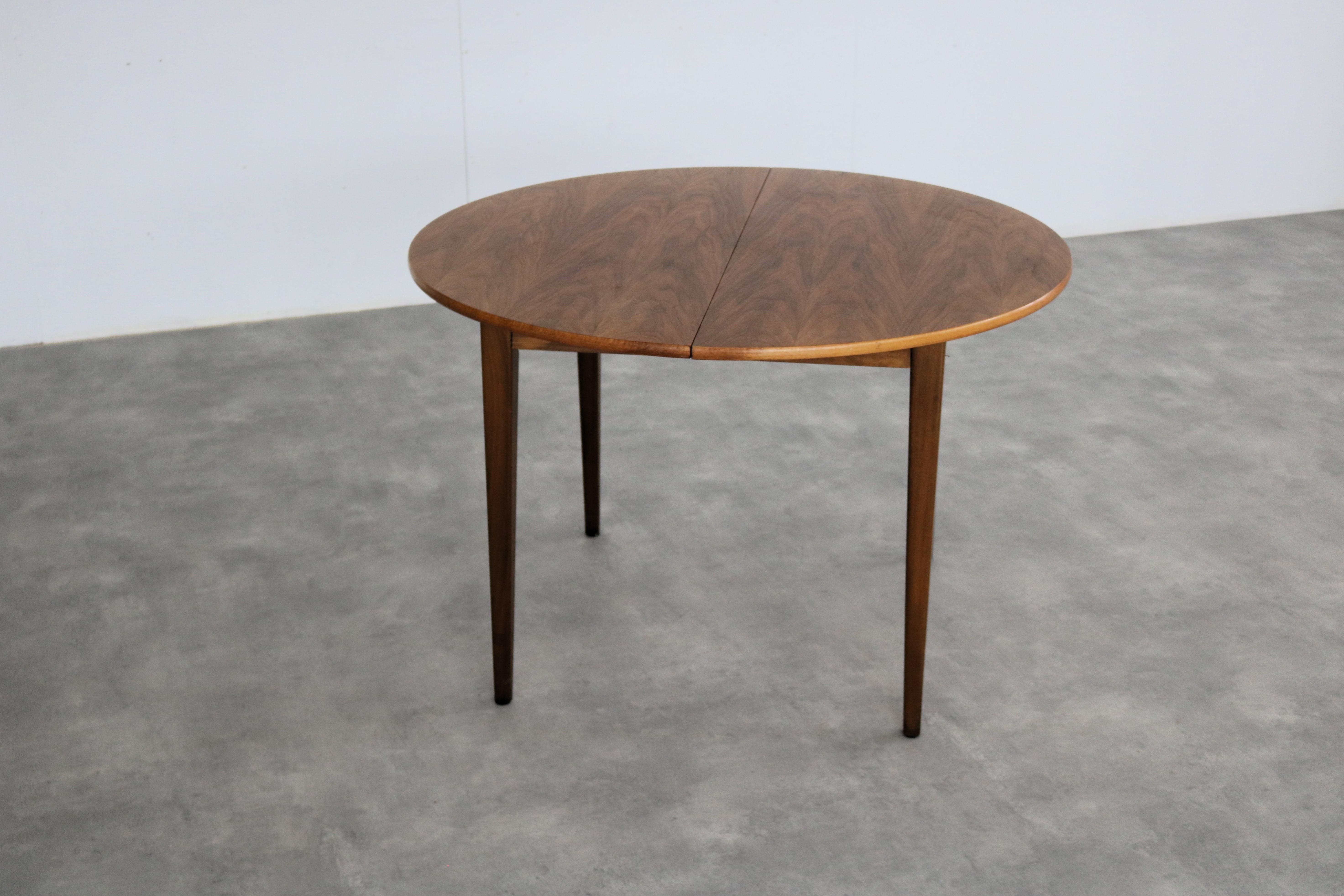 vintage dining table | table | teak | 60s | Sweden In Good Condition For Sale In GRONINGEN, NL