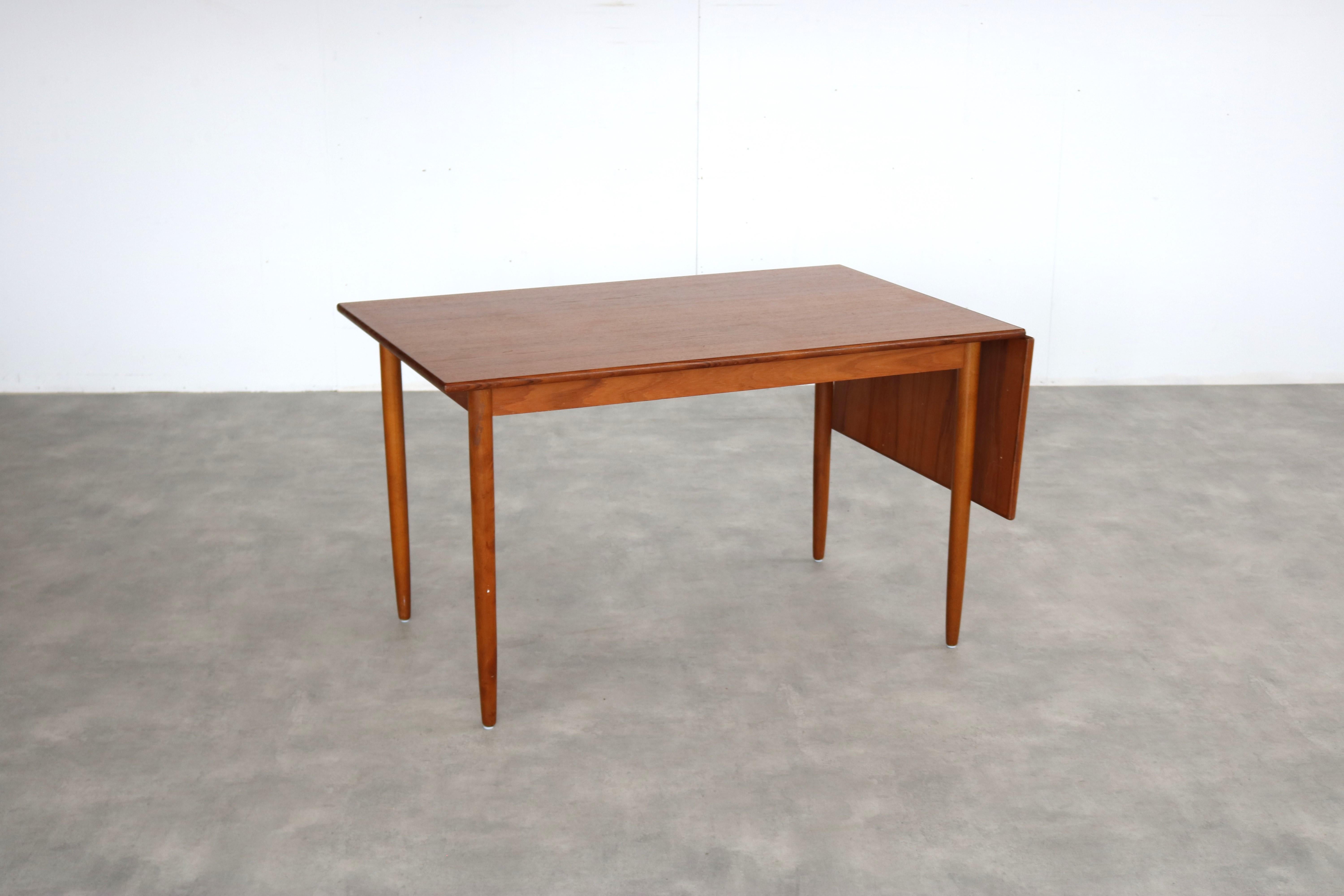 vintage dining table  table  teak  extendable  Swedish In Good Condition In Lemmer, NL