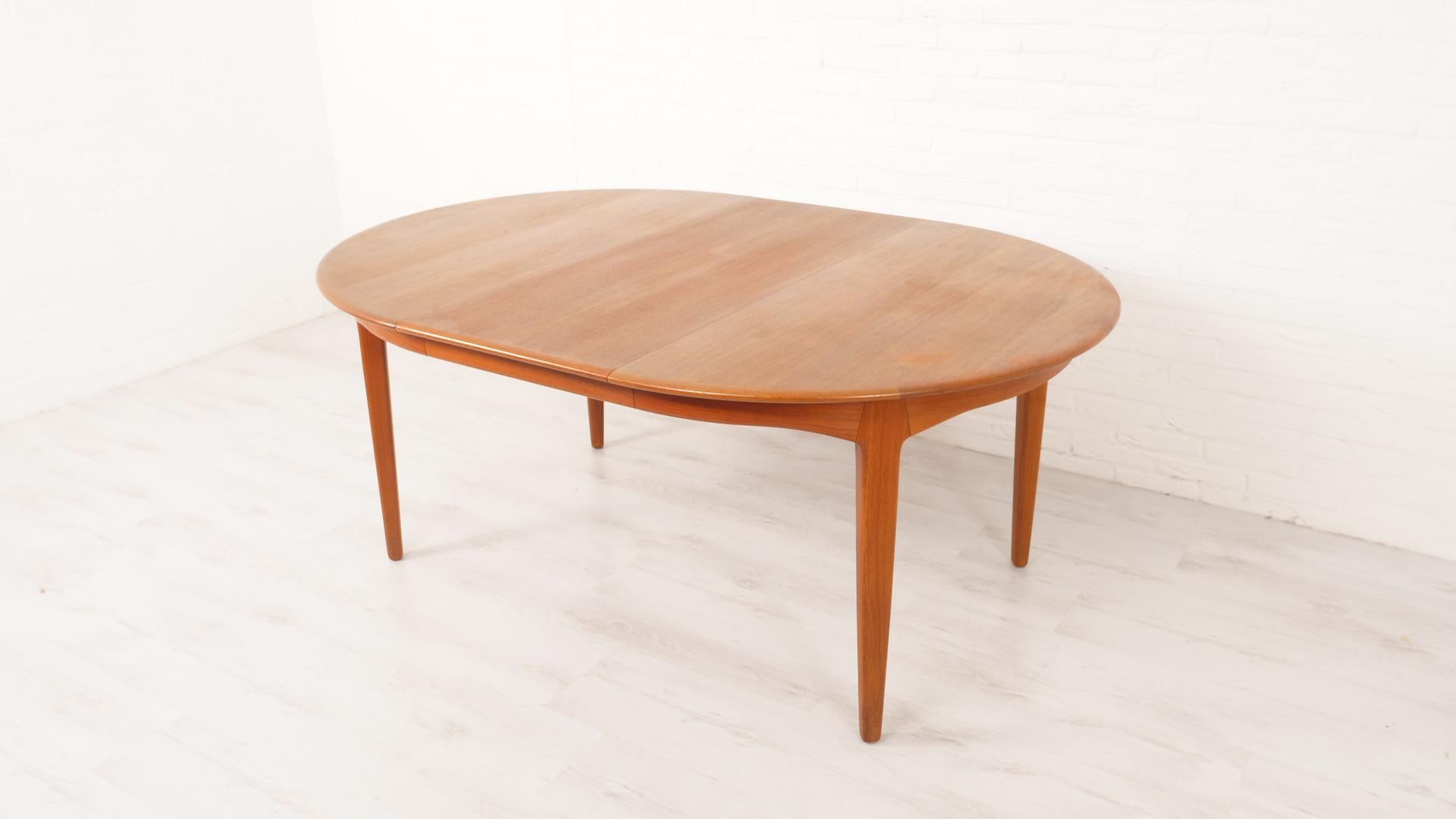 Vintage dining table XXXL  Teak  extendable  325 cm 13