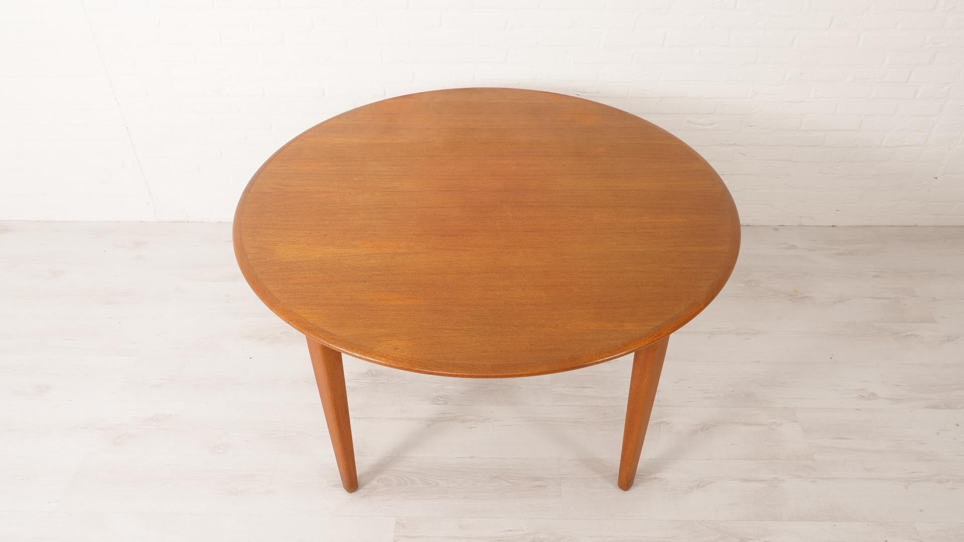 Danish Vintage dining table XXXL  Teak  extendable  325 cm