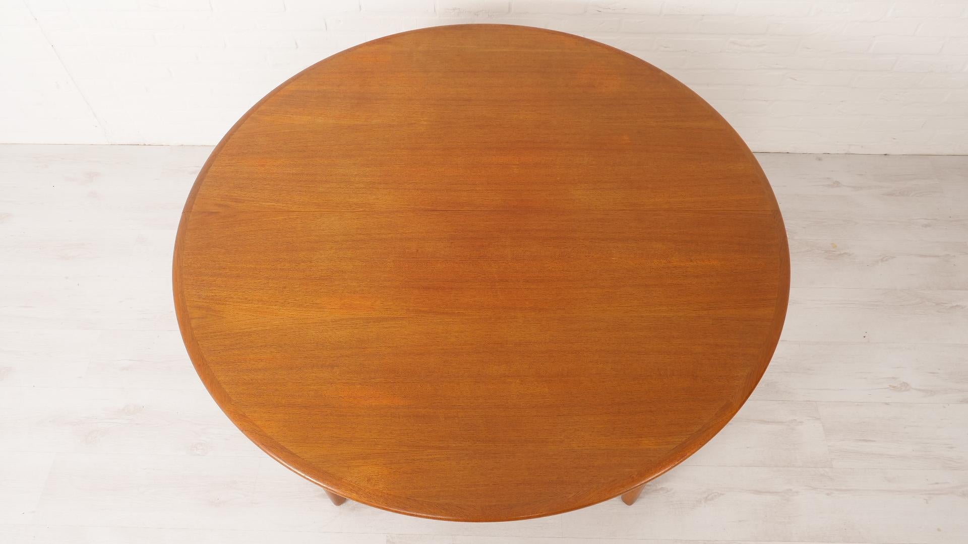 Mid-20th Century Vintage dining table XXXL  Teak  extendable  325 cm