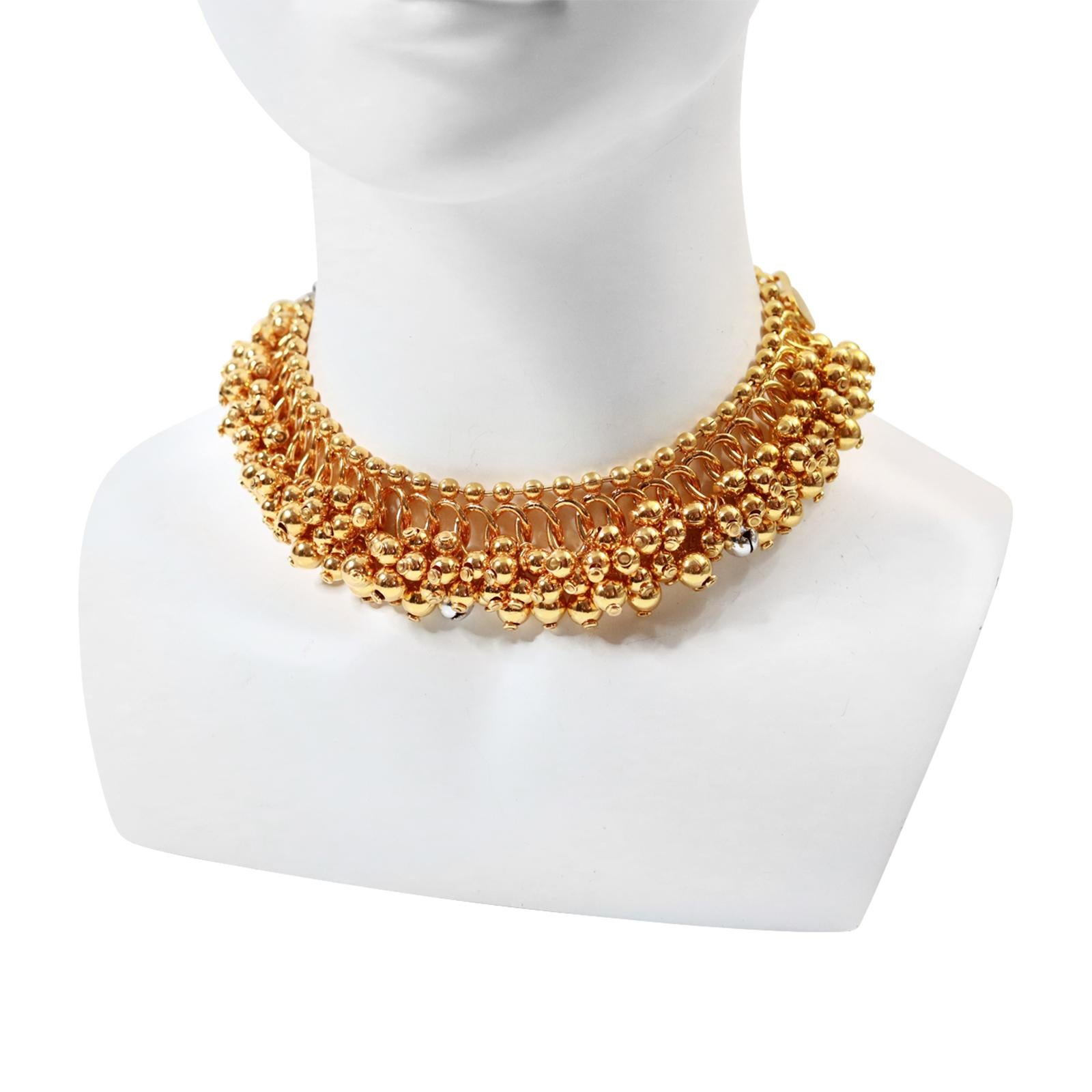 Vintage Dior Gold-Choker-Halskette im Vintage-Stil mit baumelnden Kugeln, um 2000 im Zustand „Gut“ im Angebot in New York, NY