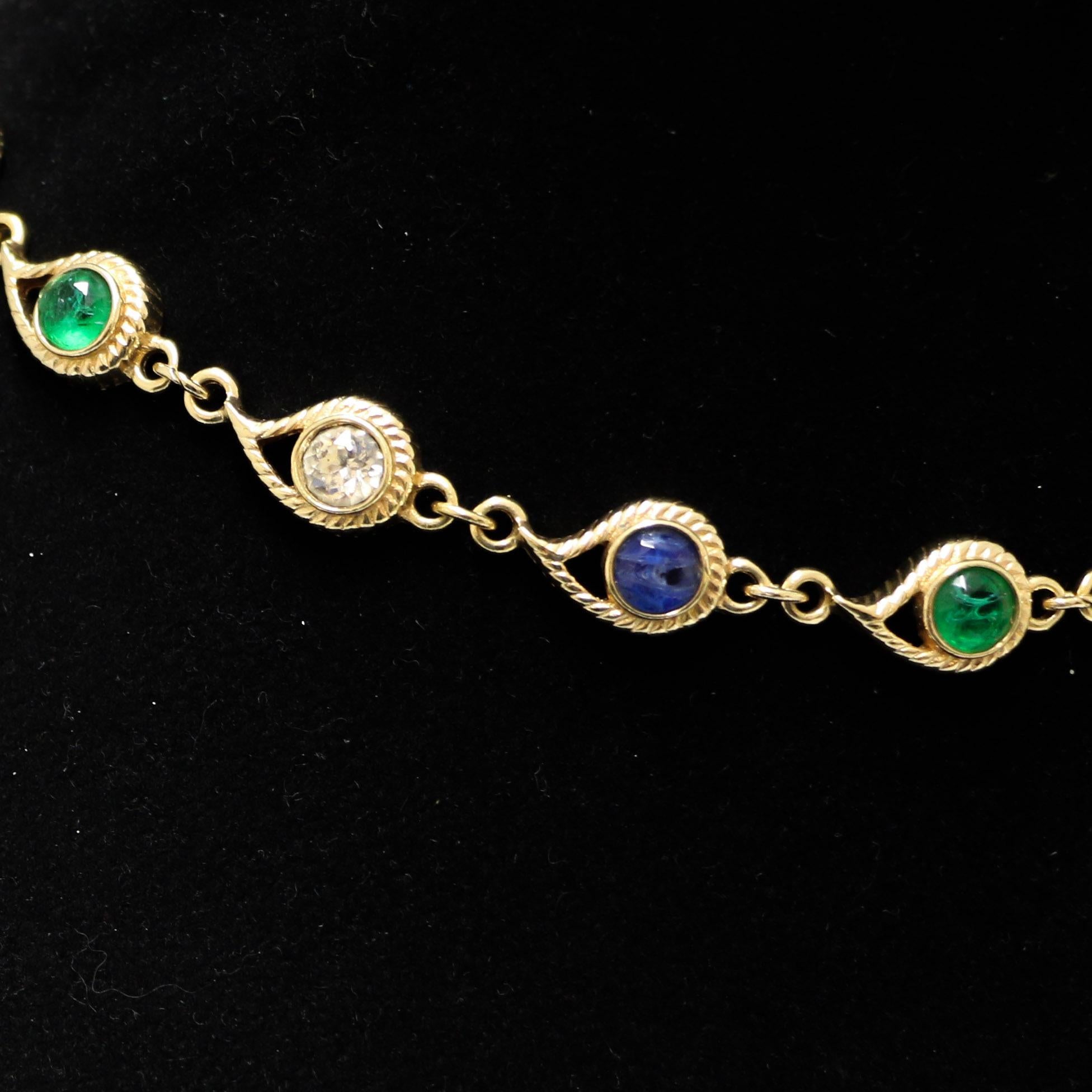 Beautiful Christian Dior multicolor necklace
Condition: very good
Made in Germany
Model: necklace
Material: metal, rhinestones
Color: sapphire, emerald, transparent
Hardware: pale gold
Dimensions: 40 cm total length
Year: 1970s
Details : A shiny