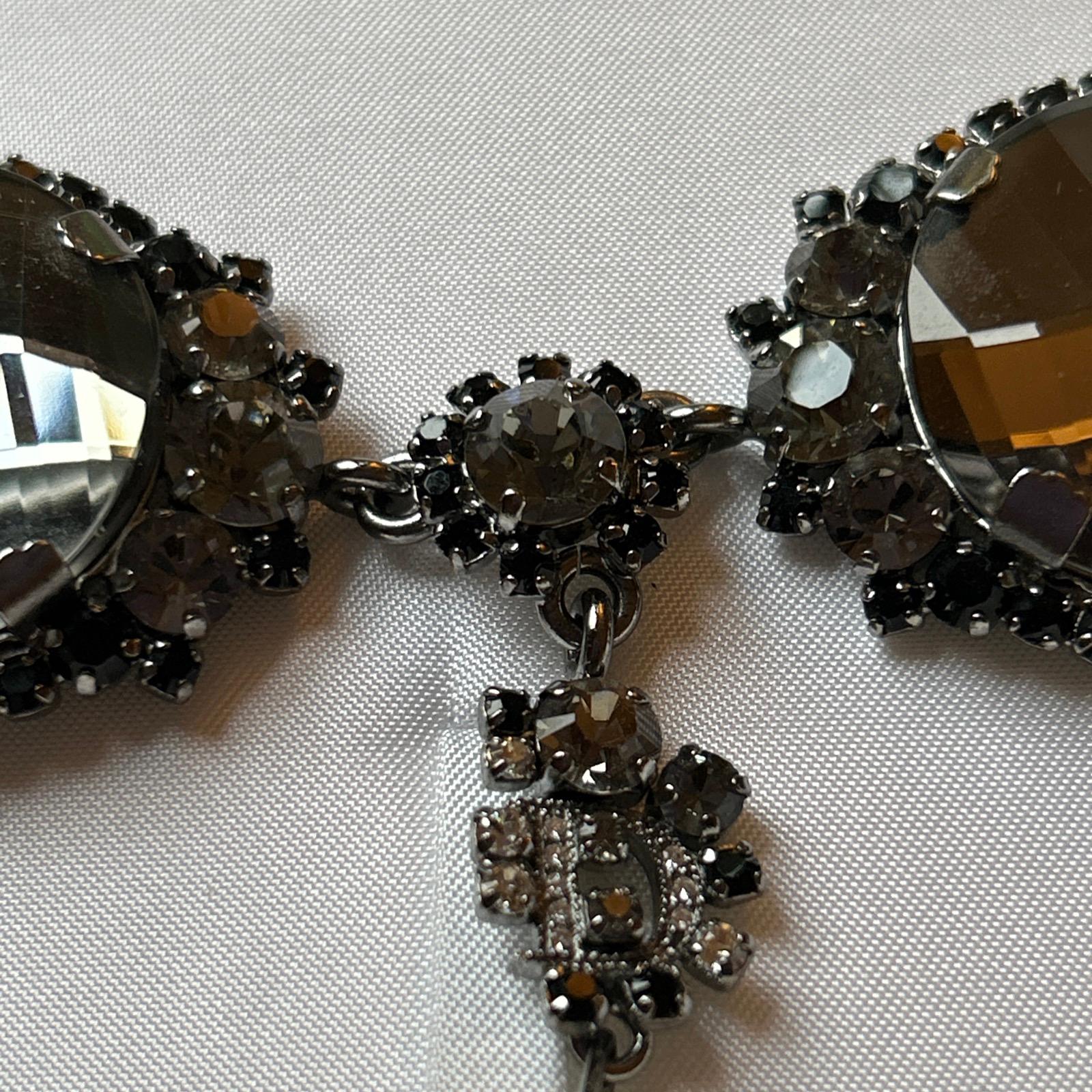 Vintage Dior necklace with crystals In Good Condition For Sale In Romford, GB