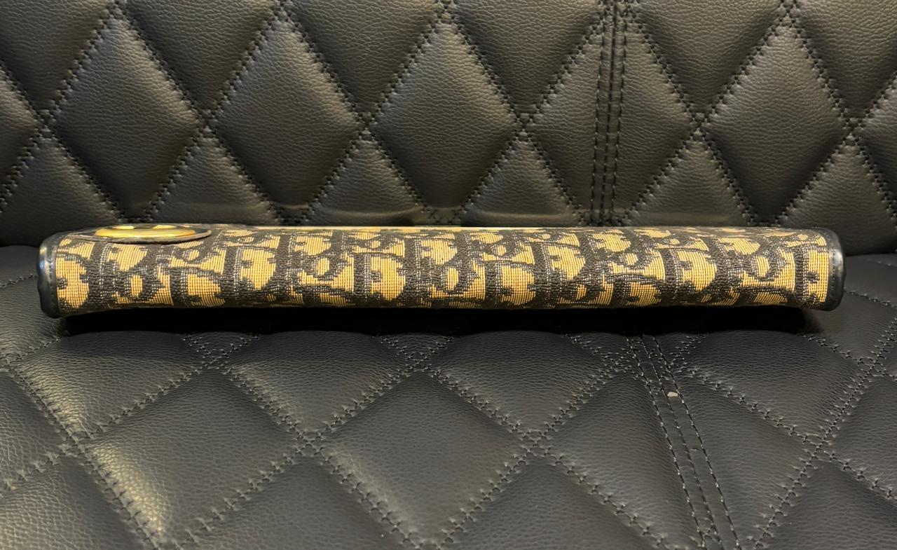 Vintage Dior Oblique Canvas Kiss Lock Clutch Bon état - En vente à Jakarta, Daerah Khusus Ibukota Jakarta