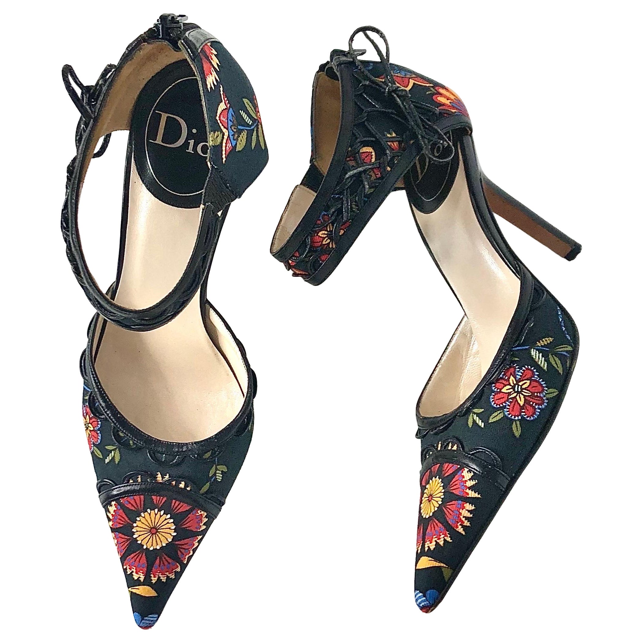 Vintage Dior SS 2002 Blumendruck Schleife Detail spitze Zehe High Heel Pumps 38