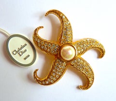 Vintage DIOR White Faux Pearl Clear Rhinestones Gold Tone Metal Starfish Brooch