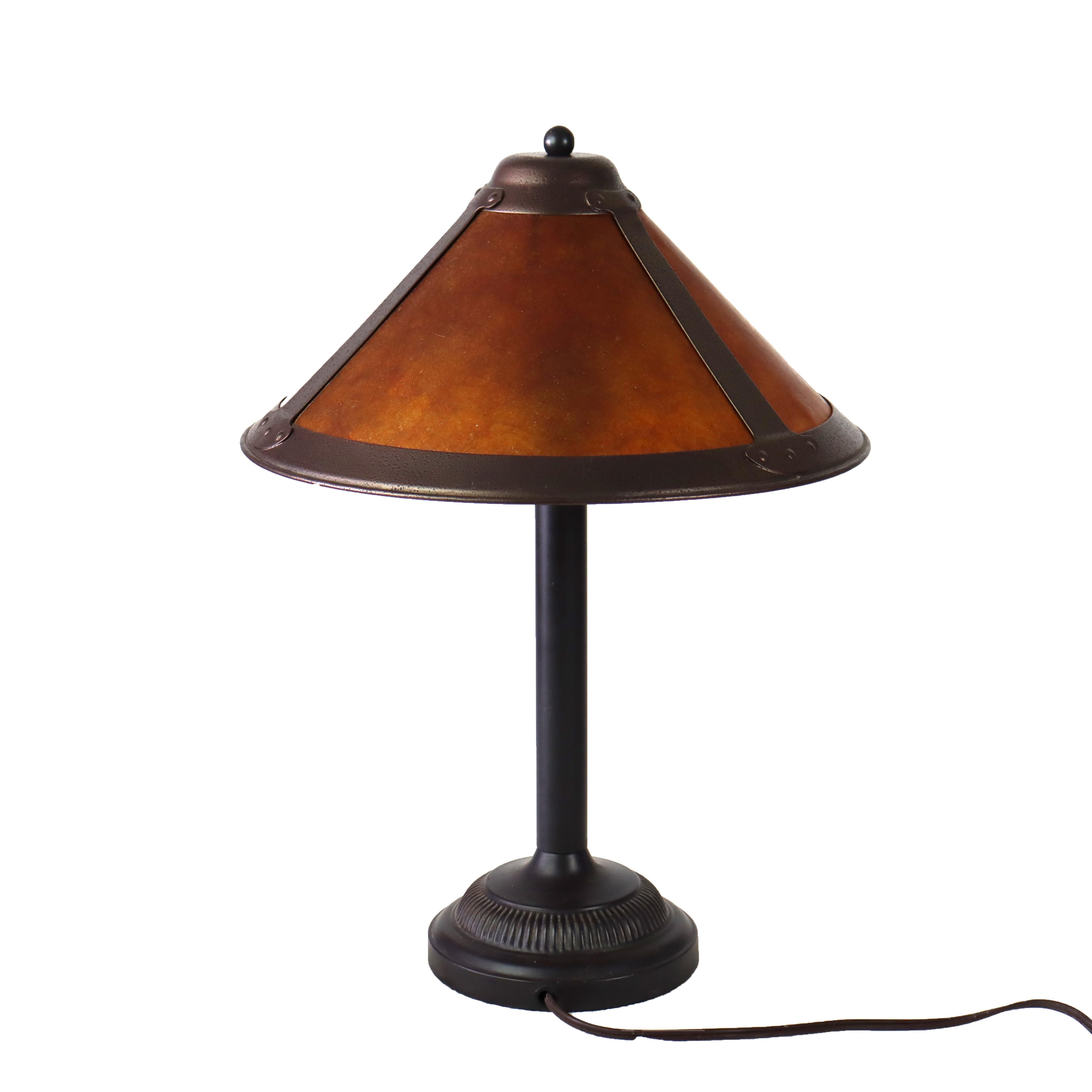 Vintage Dirk Van Erp Stil Arts & Crafts Kupfer & Glimmer Tischlampe 20thC (20. Jahrhundert) im Angebot
