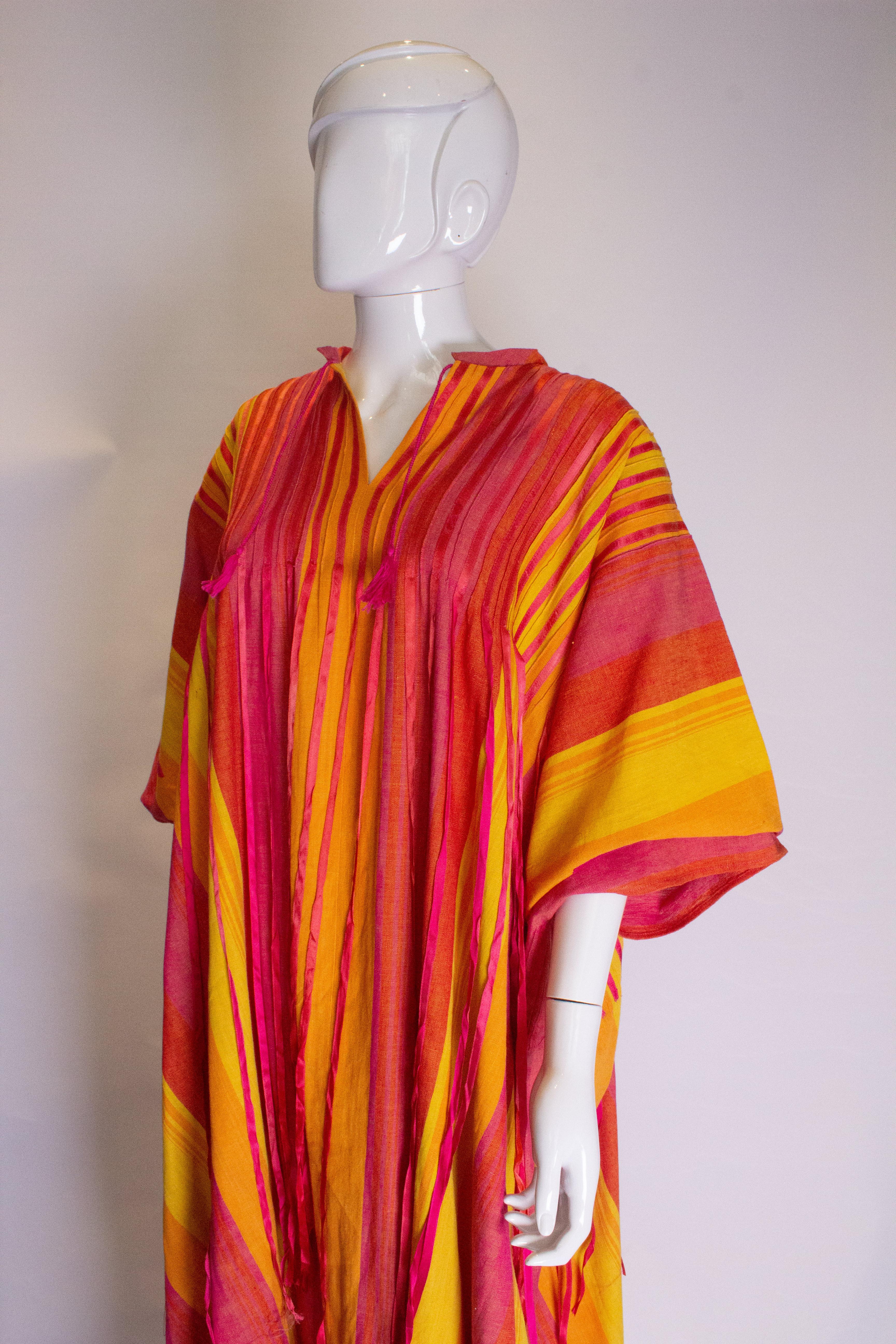 Red Vintage Diseno Josefa Cotton Kaftan