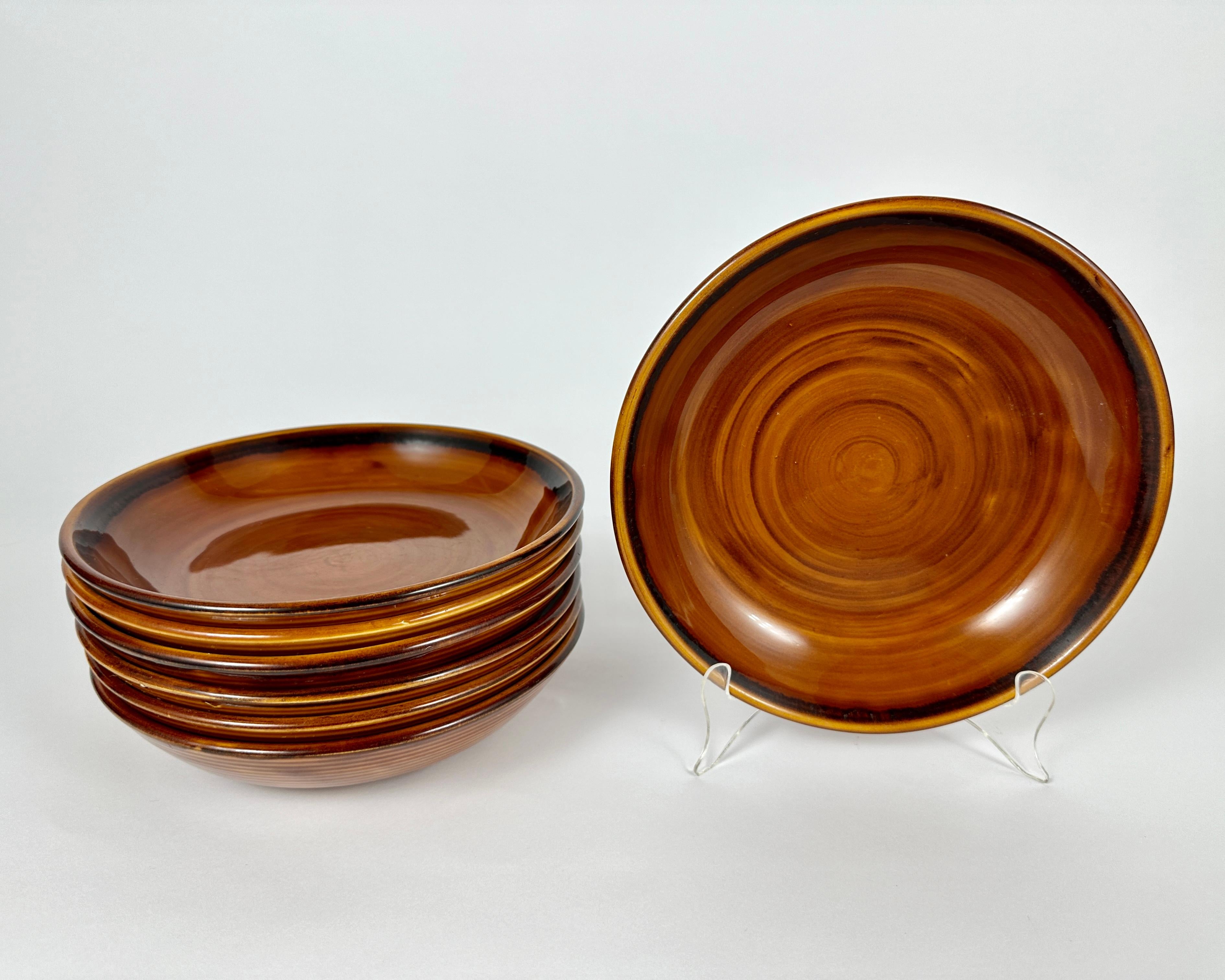 Fin du 20e siècle Véritable poterie de service St Clement, 66 pièces, France en vente