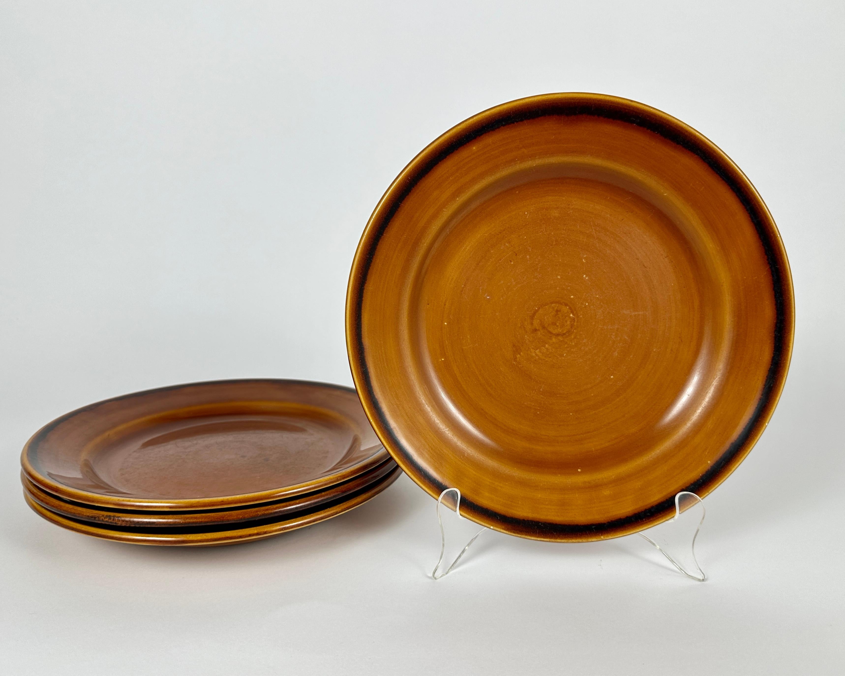 Céramique Véritable poterie de service St Clement, 66 pièces, France en vente
