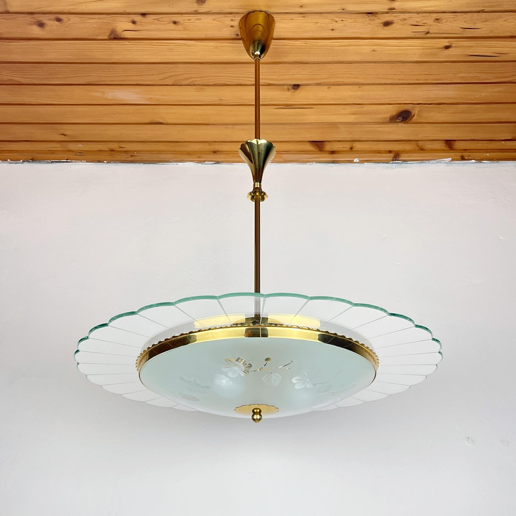 Vintage disk chandelier  by Pietro Chiesa for Fontana Arte, Italy 1940s  For Sale 12